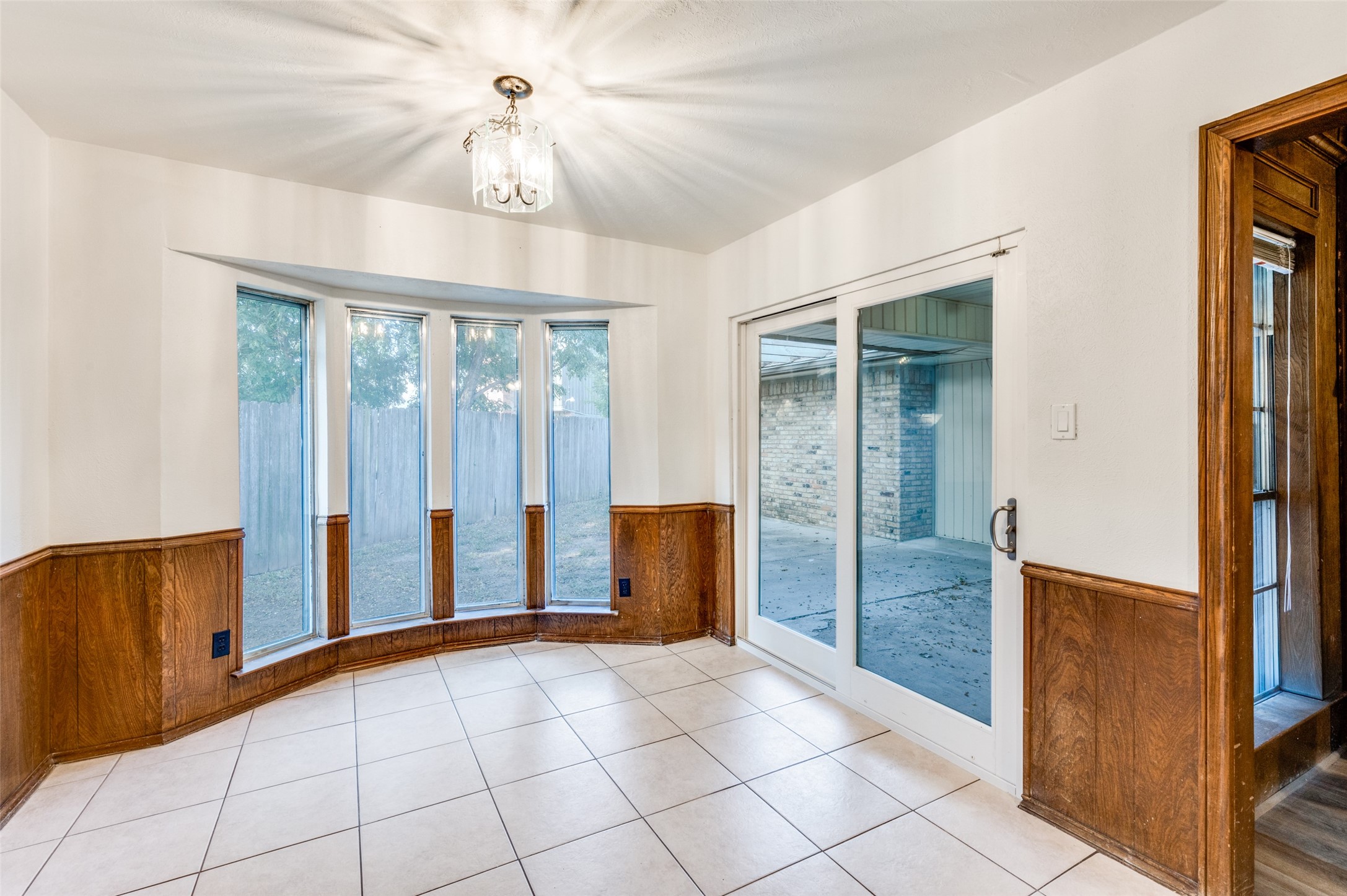 6 Longhurst Court Pantego TX 76013