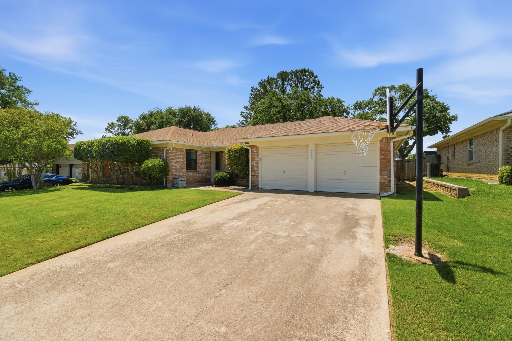 720 Huntwich Drive Bedford TX 76021