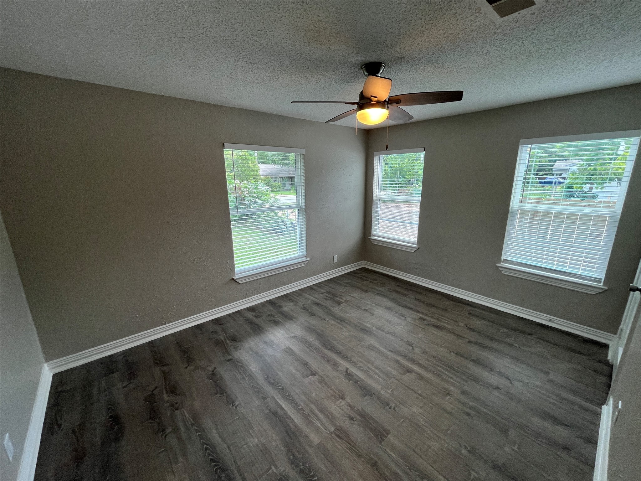 2423 Lolita Drive Dallas TX 75227