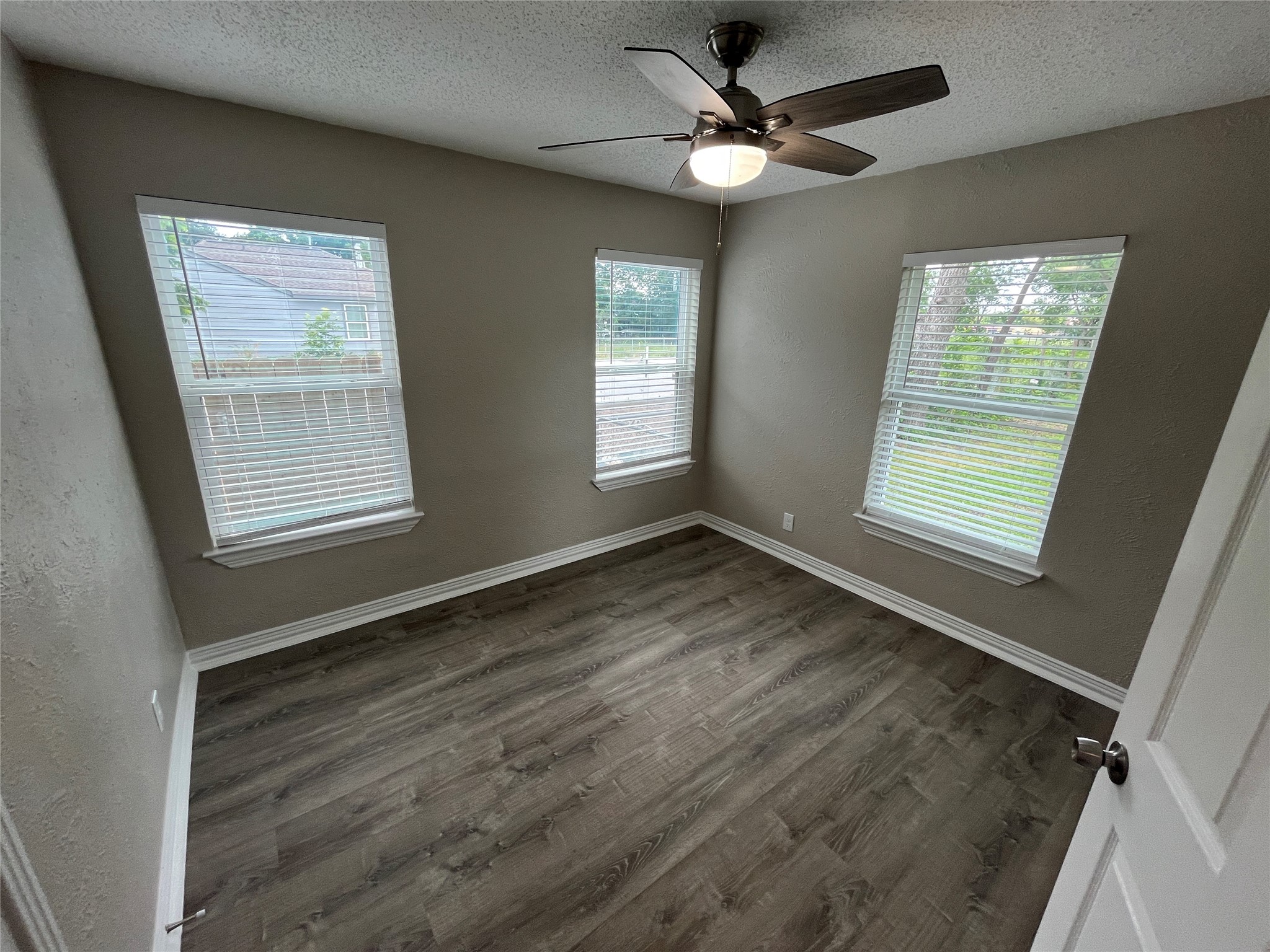 2423 Lolita Drive Dallas TX 75227