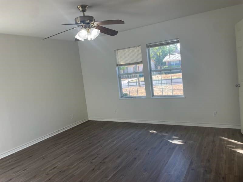 389 W Sloan Street Stephenville TX 76401