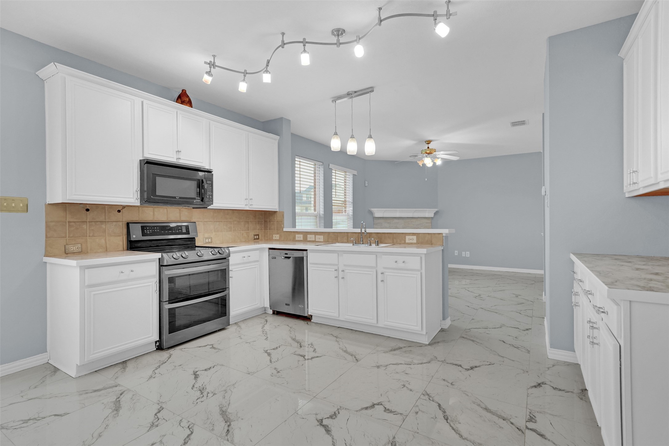 1970 Garrison Way Garland TX 75040