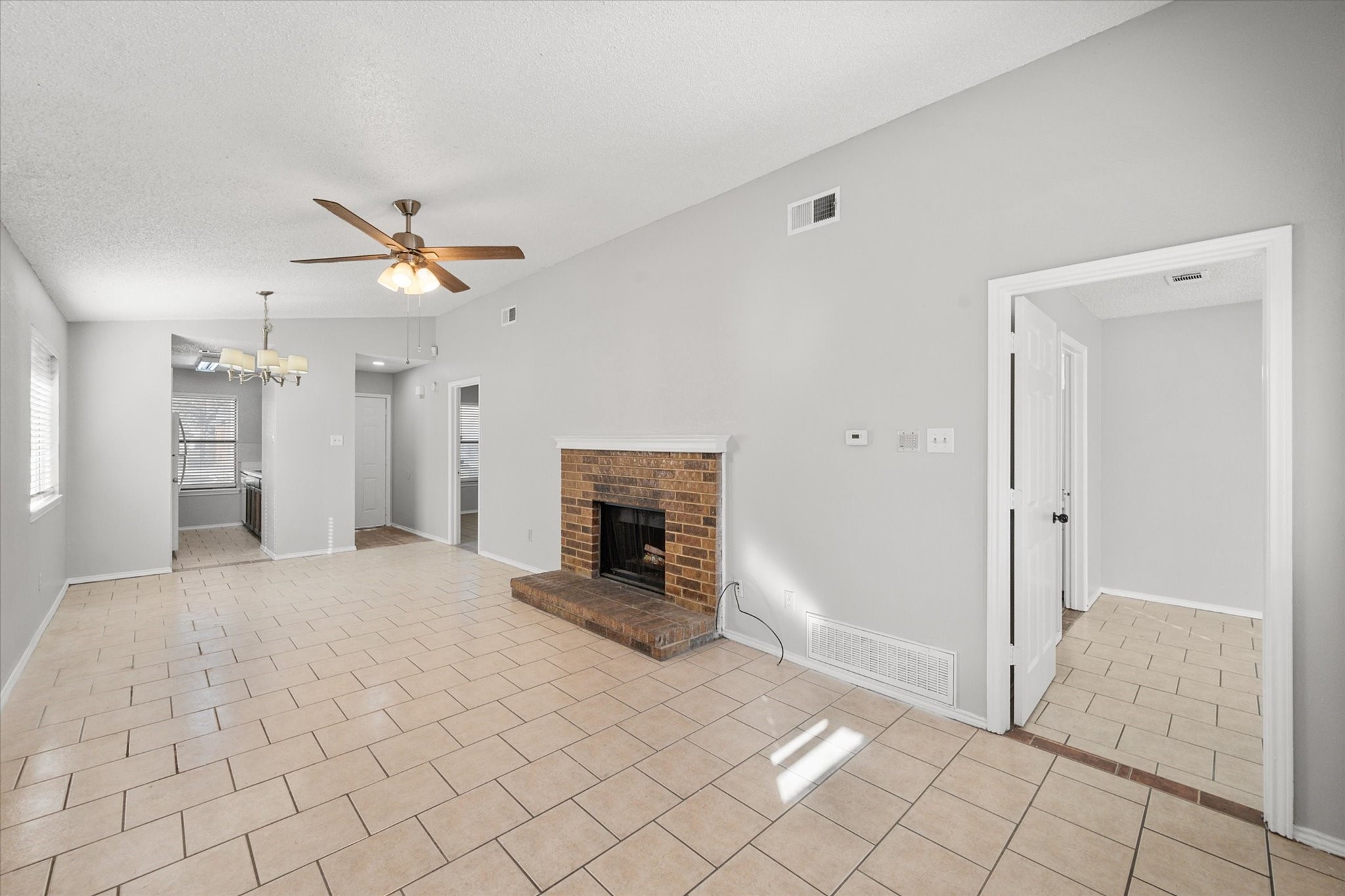 5821 Mansfield Road Arlington TX 76017