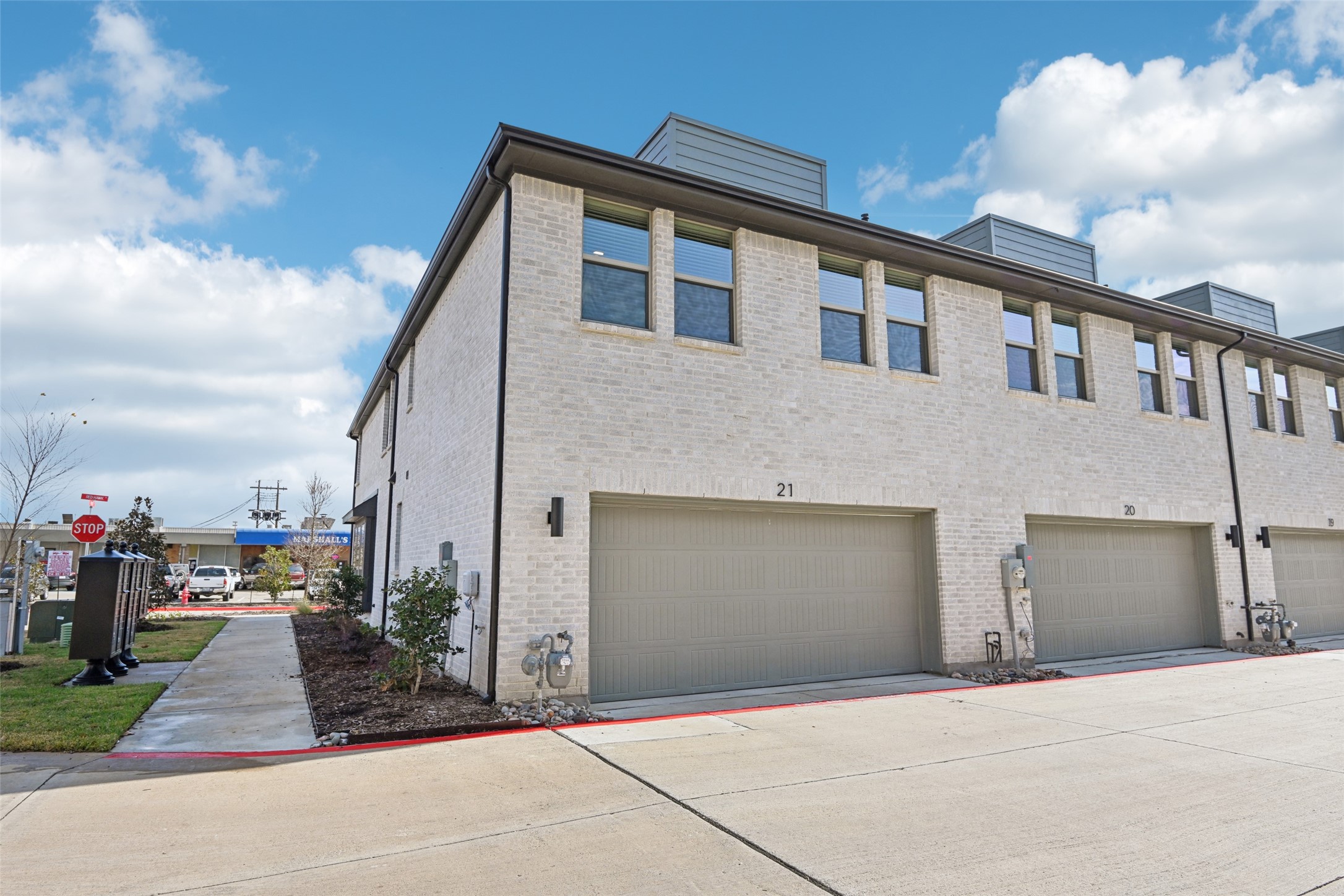 12895 Red Hawk Drive Farmers Branch TX 75234