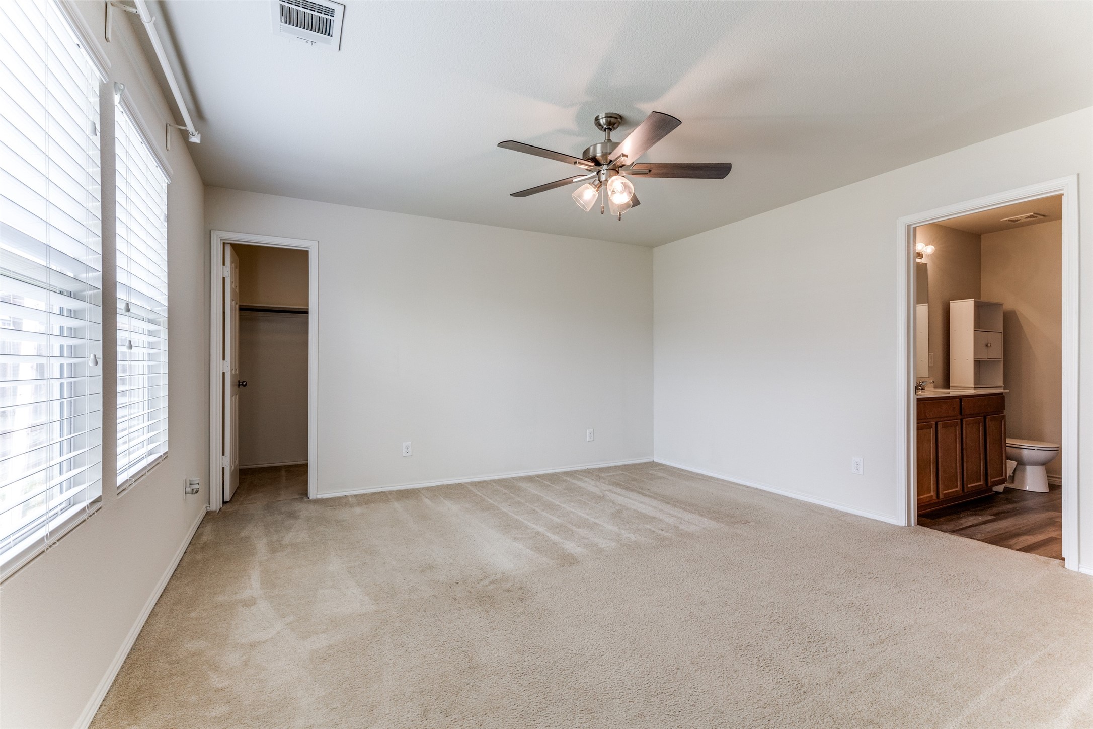 10013 Amosite Drive Fort Worth TX 76131