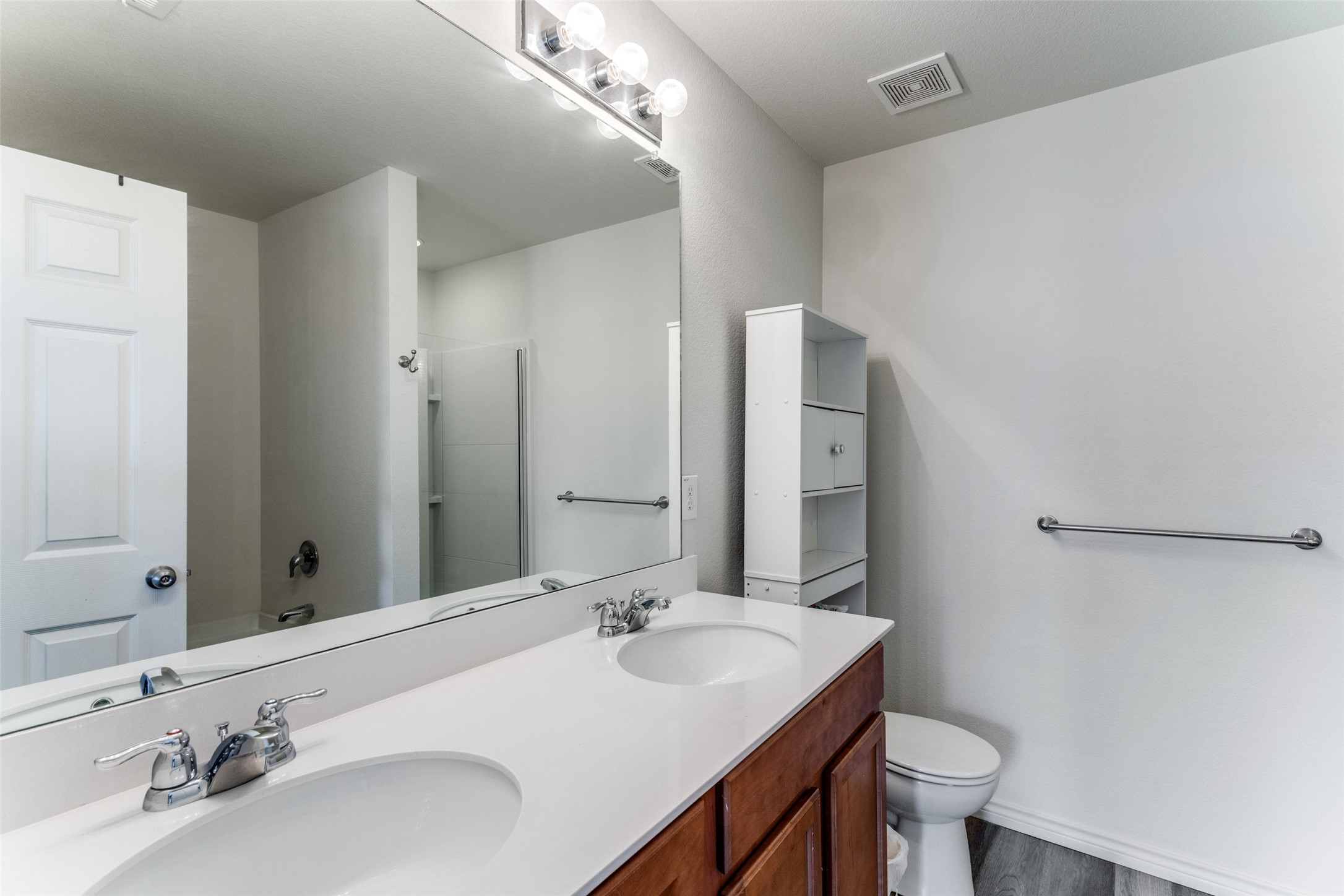 10013 Amosite Drive Fort Worth TX 76131