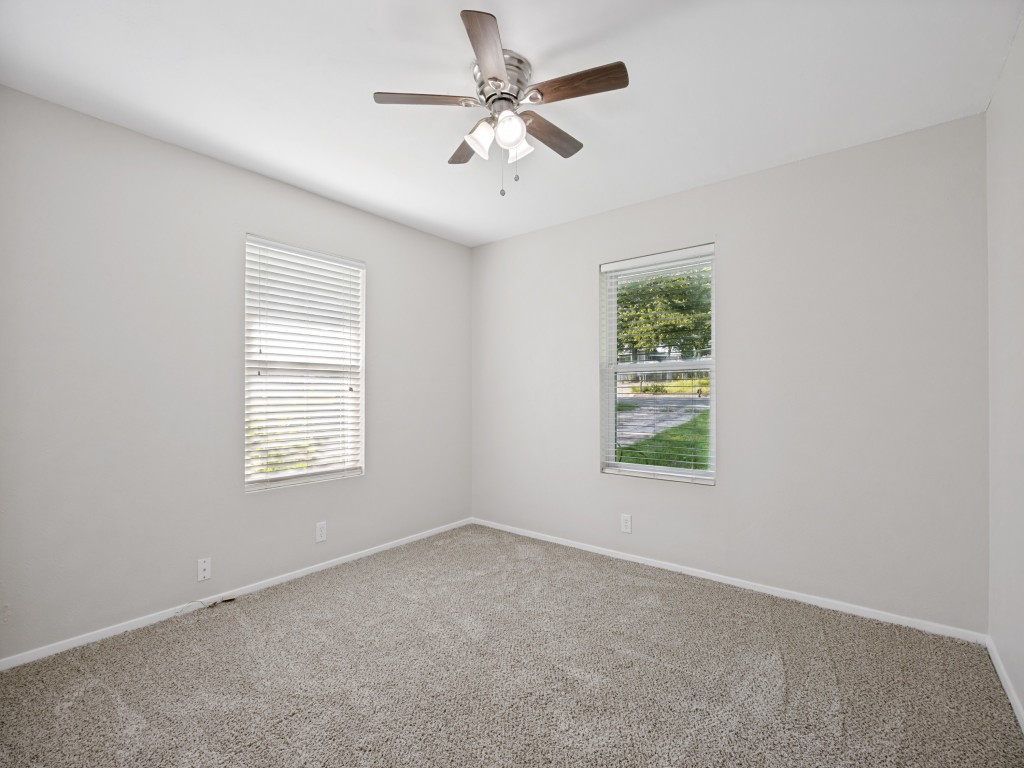 1225 W Hanna Street Denison TX 75020