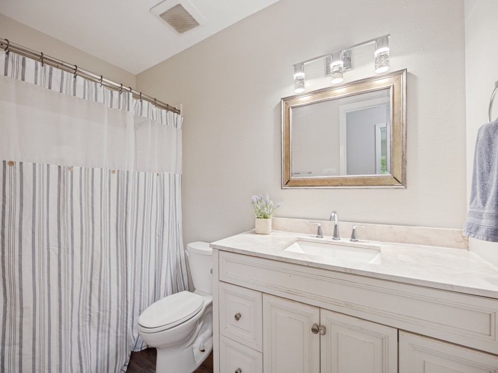1225 W Hanna Street Denison TX 75020