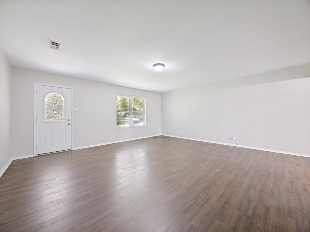 1225 W Hanna Street Denison TX 75020