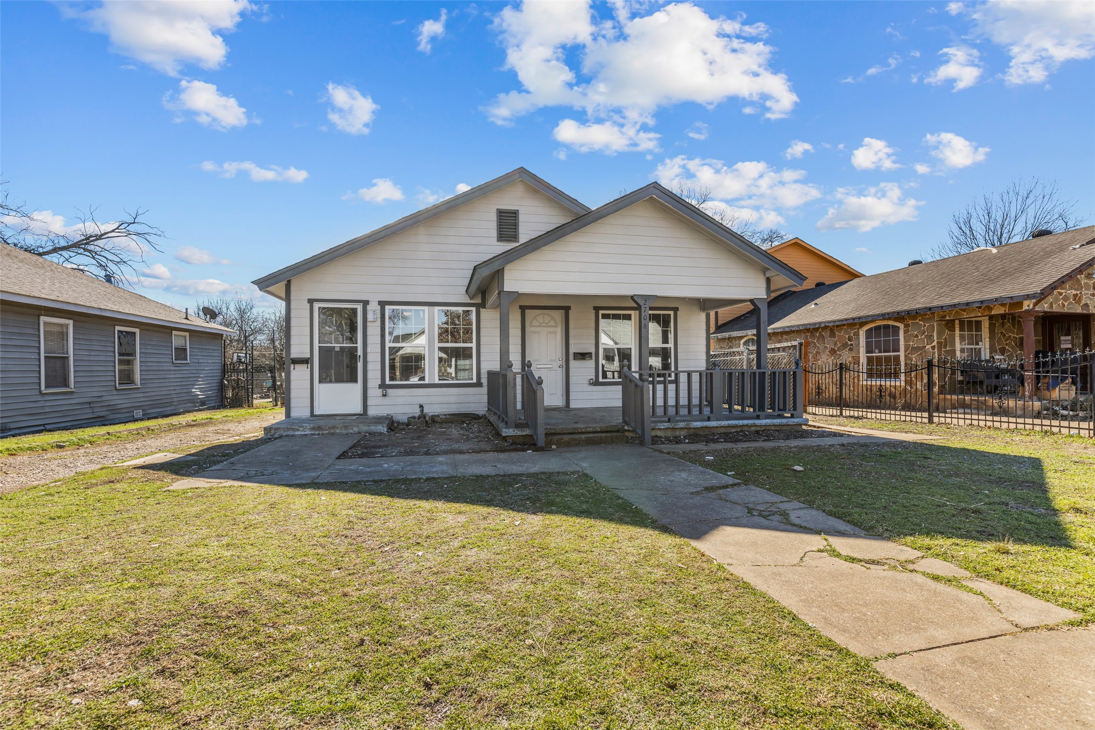 2706 Emmett Street Dallas TX 75211