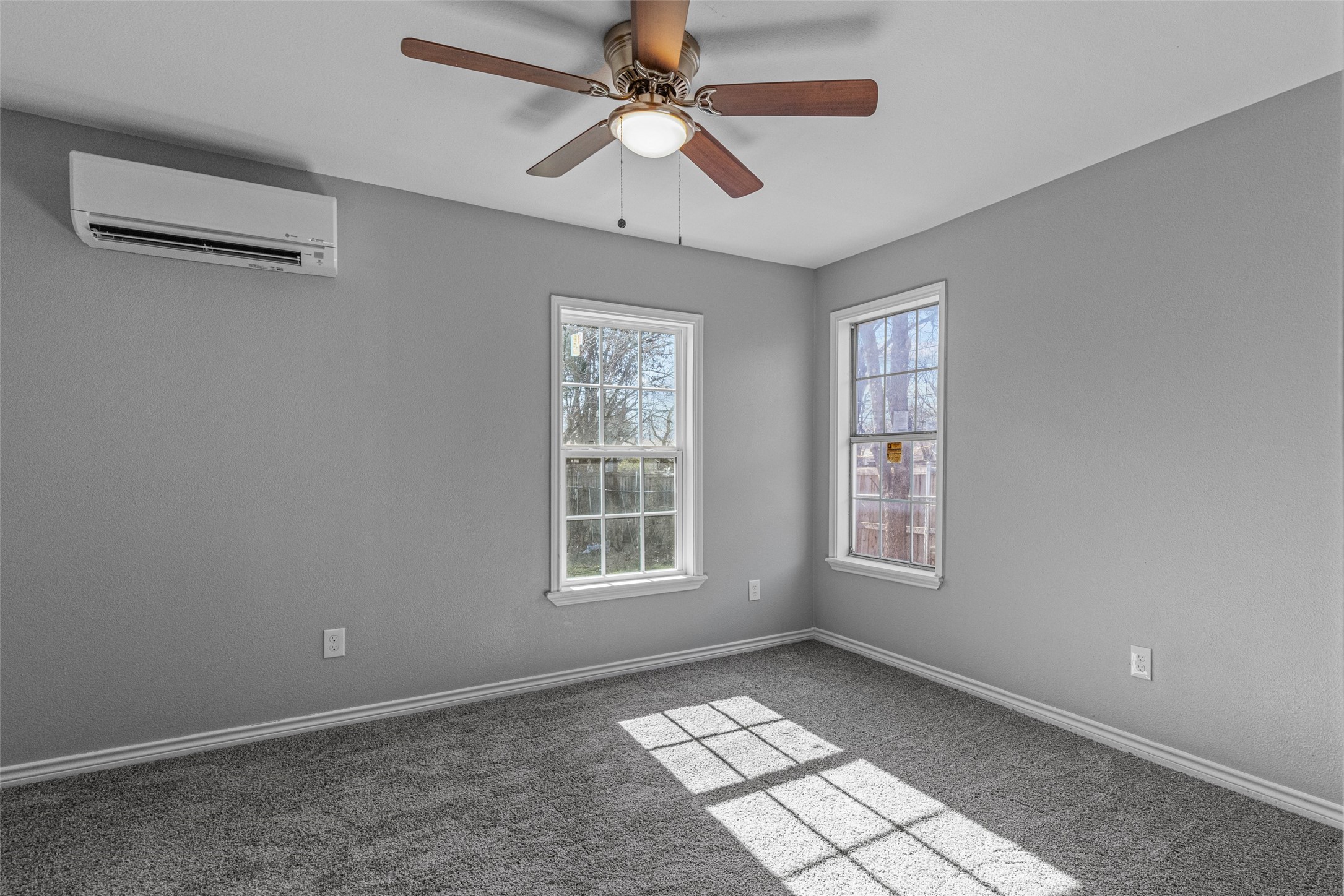 2706 Emmett Street Dallas TX 75211
