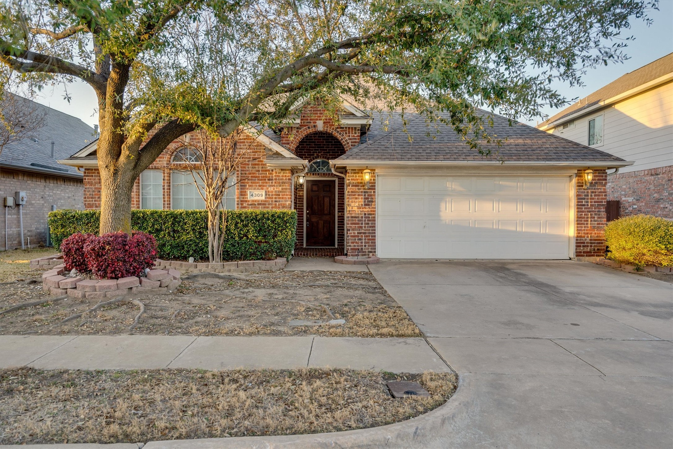 4309 Linley Lane Fort Worth TX 76244