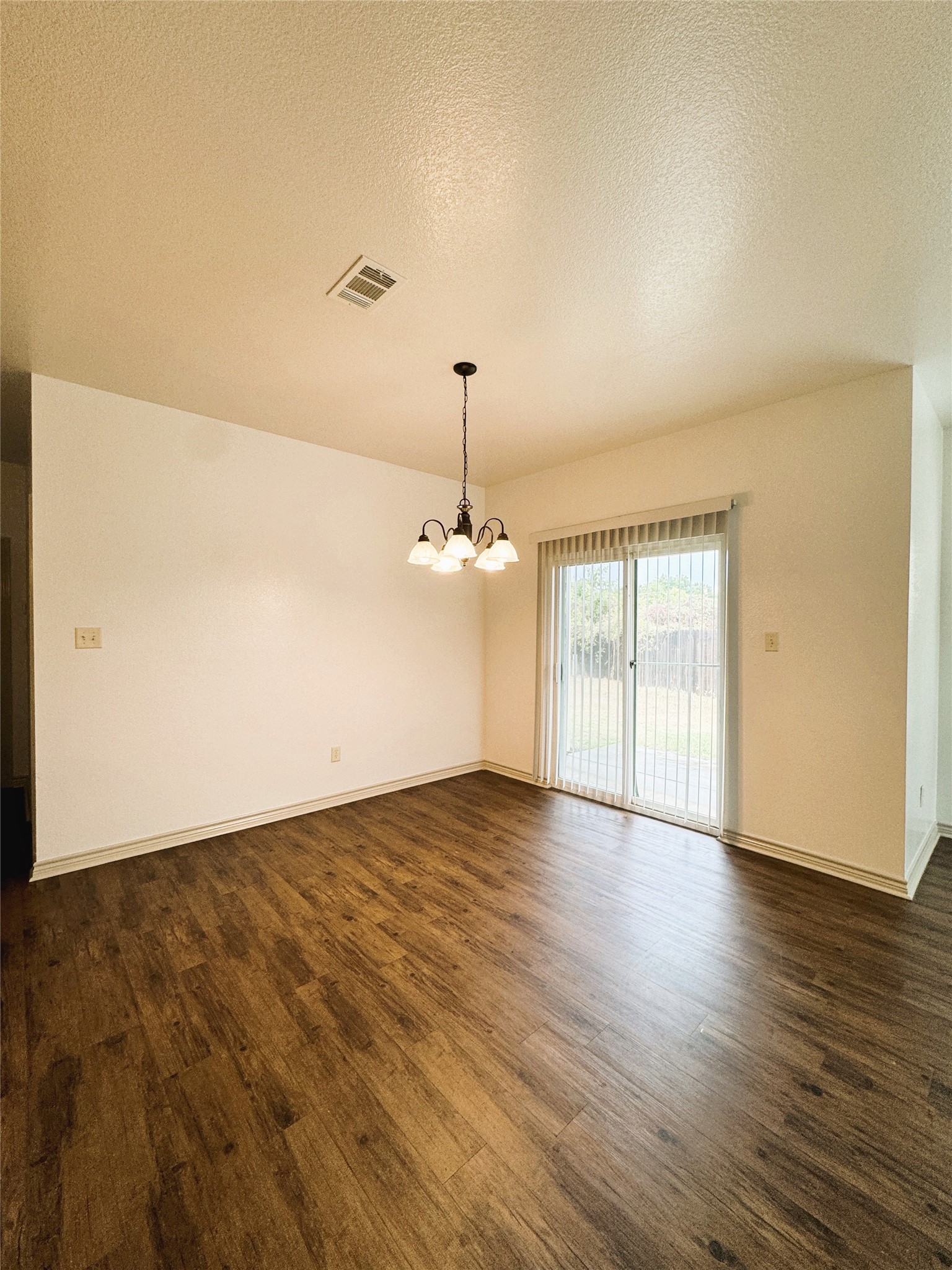 212 Lasso Circle Mabank TX 75143