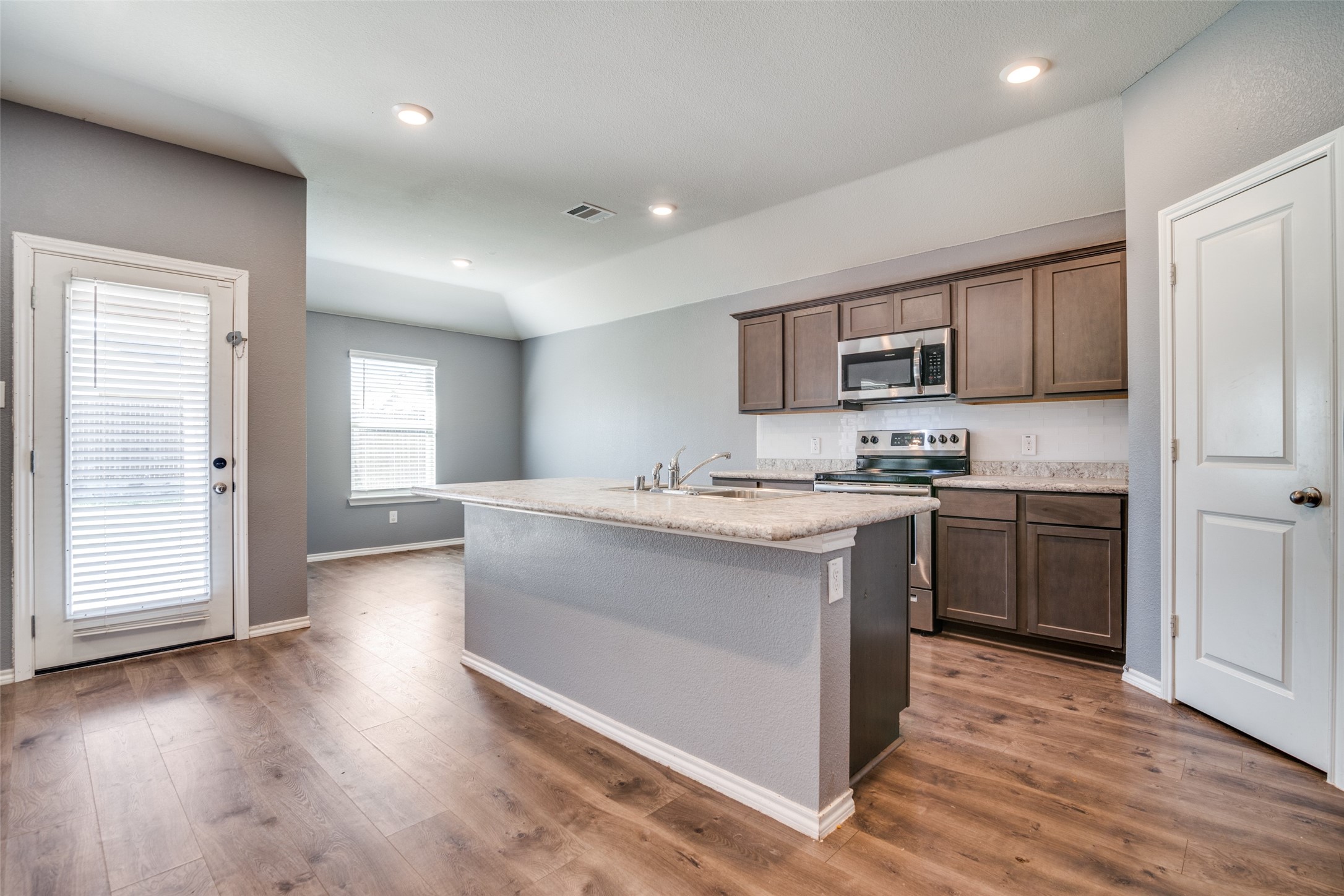 2124 Tulipwood Drive Royse City TX 75189