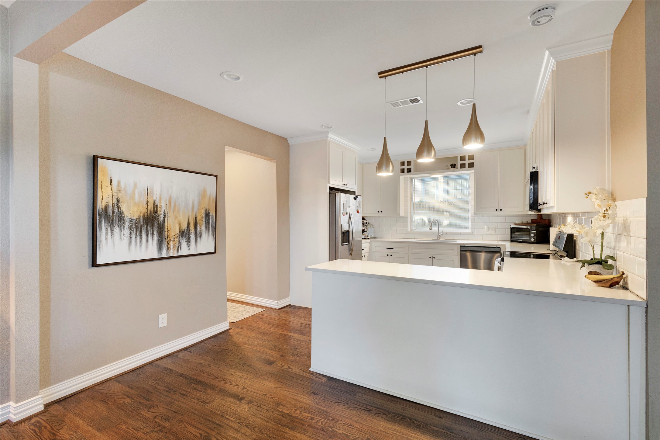 828 Elsbeth Street Dallas TX 75208