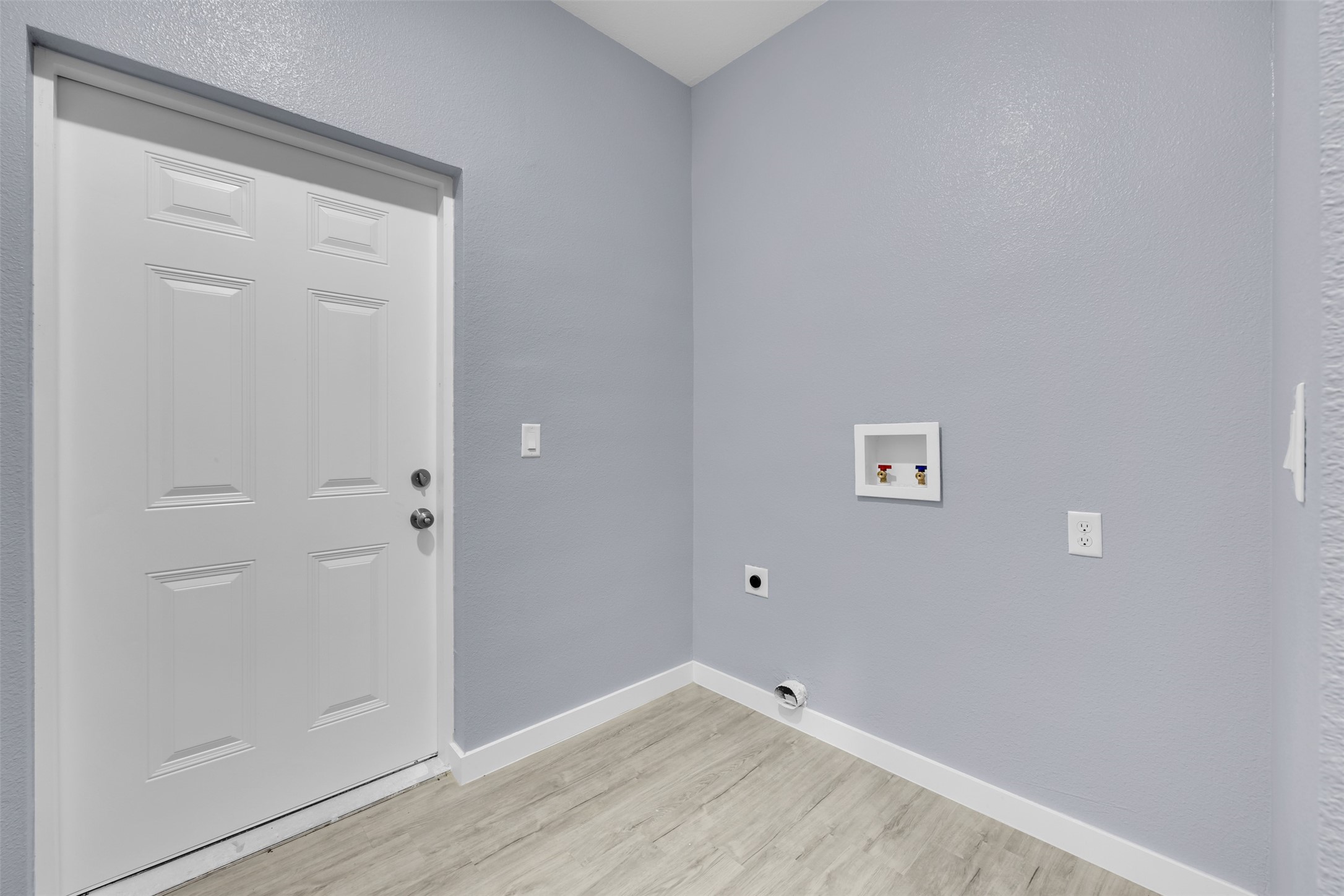 409 N Dallas Street Rice TX 75155