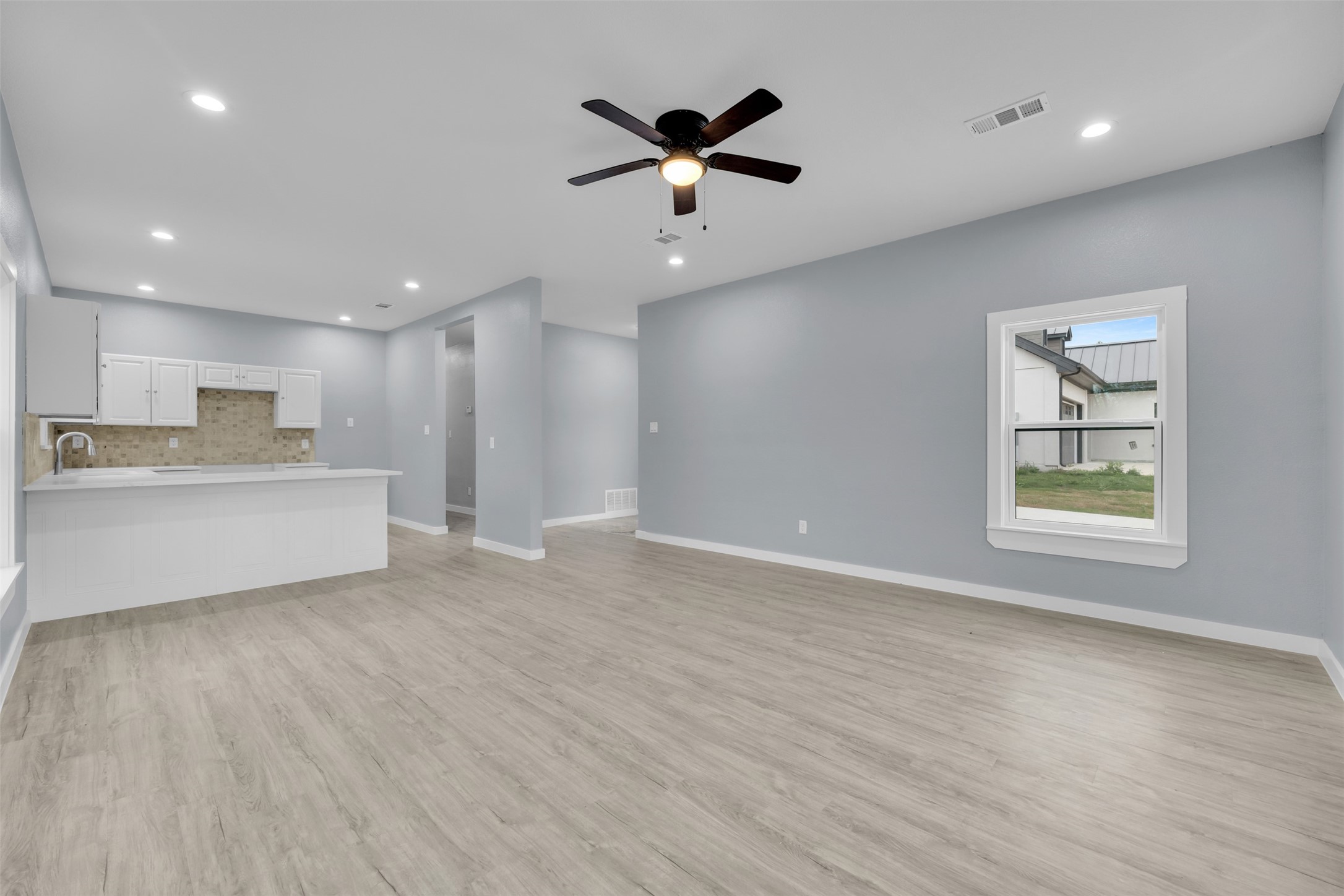 409 N Dallas Street Rice TX 75155