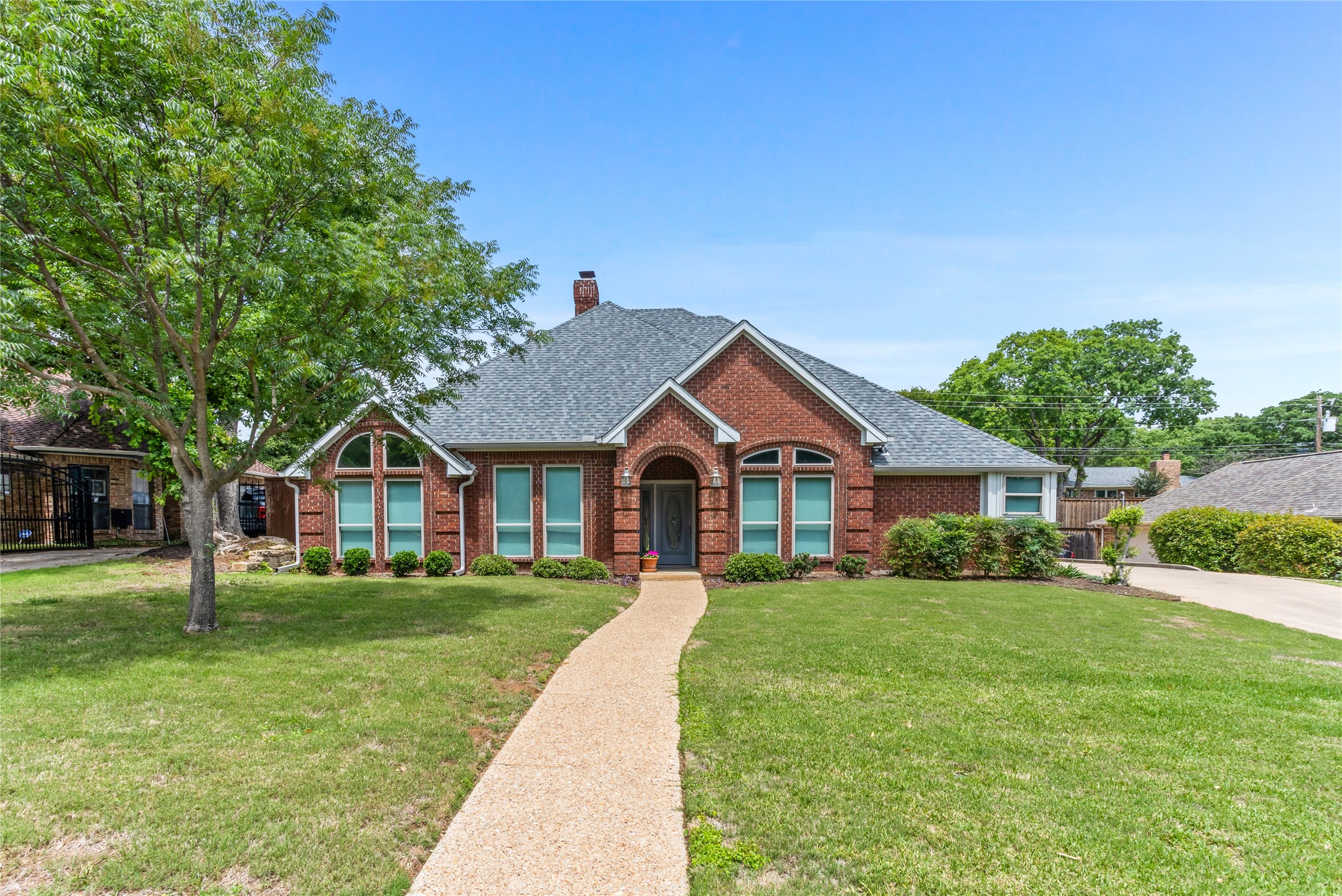 2942 Woodland Hills Drive Grapevine TX 76051