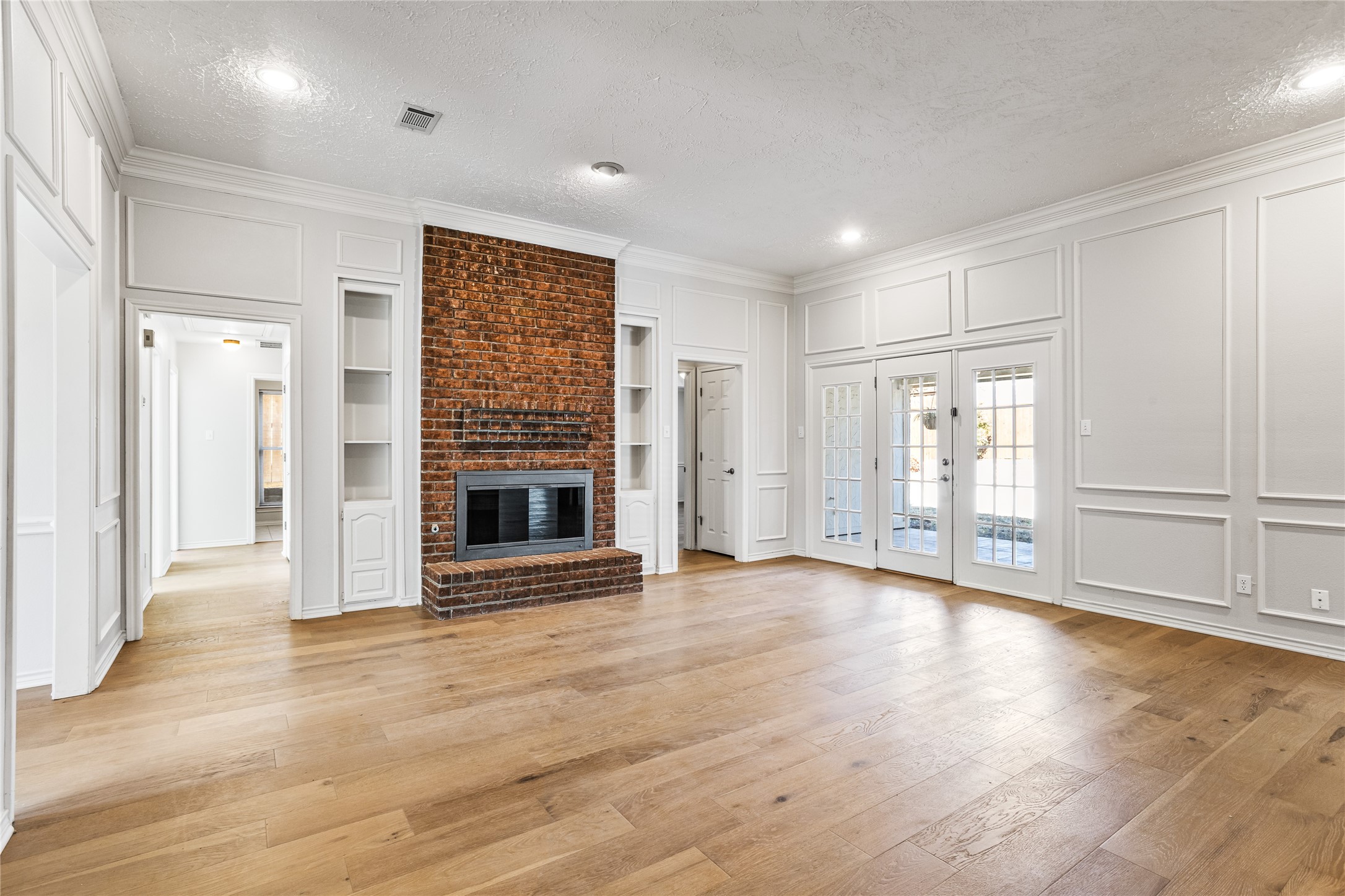 2942 Woodland Hills Drive Grapevine TX 76051