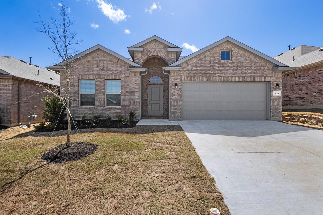 225 Roundstone Road Fort Worth TX 76052