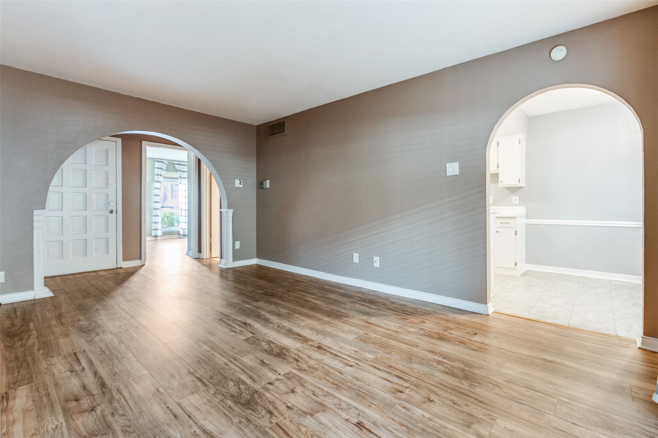 15926 Stillwood Street Dallas TX 75248