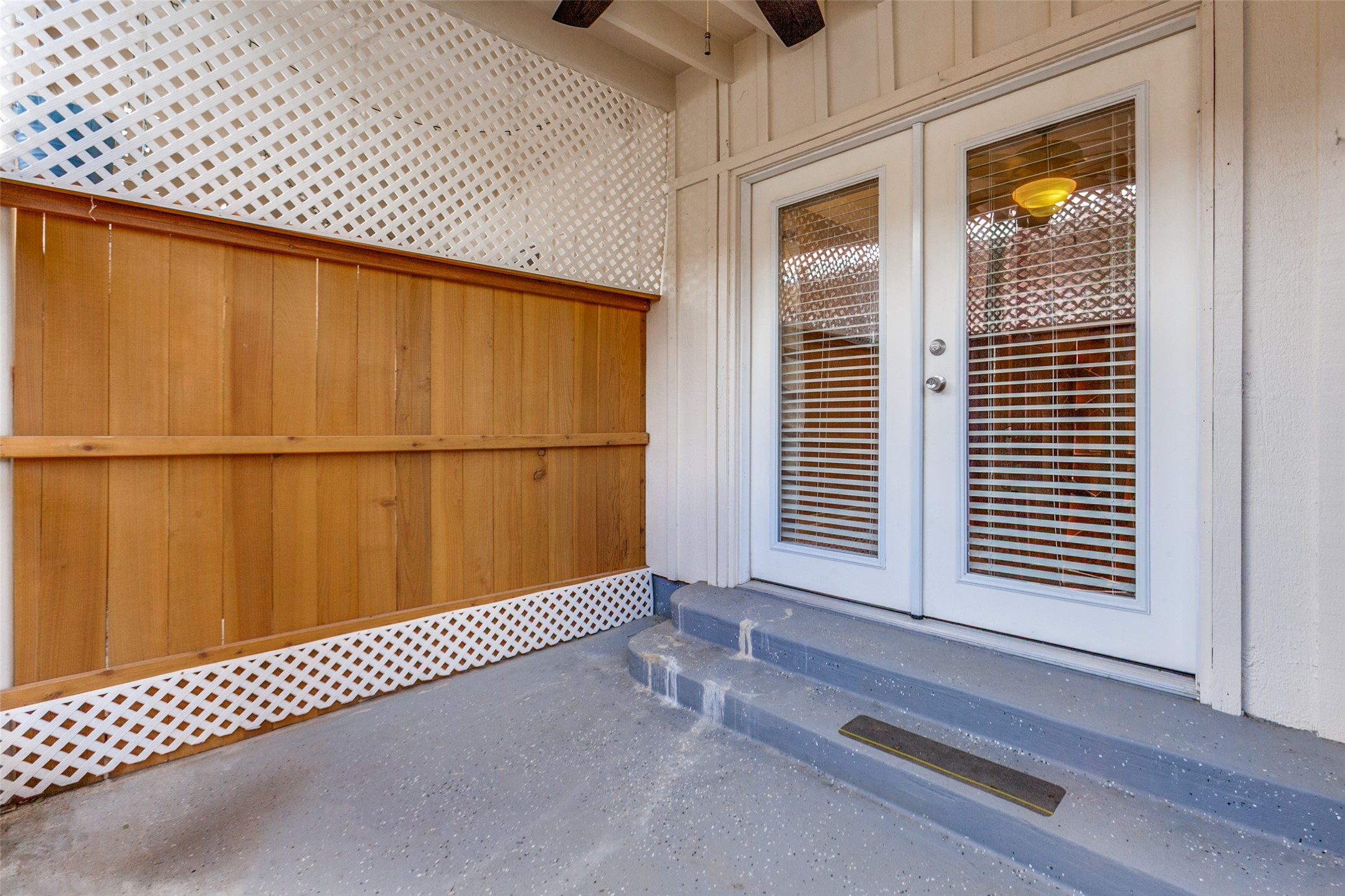 15926 Stillwood Street Dallas TX 75248