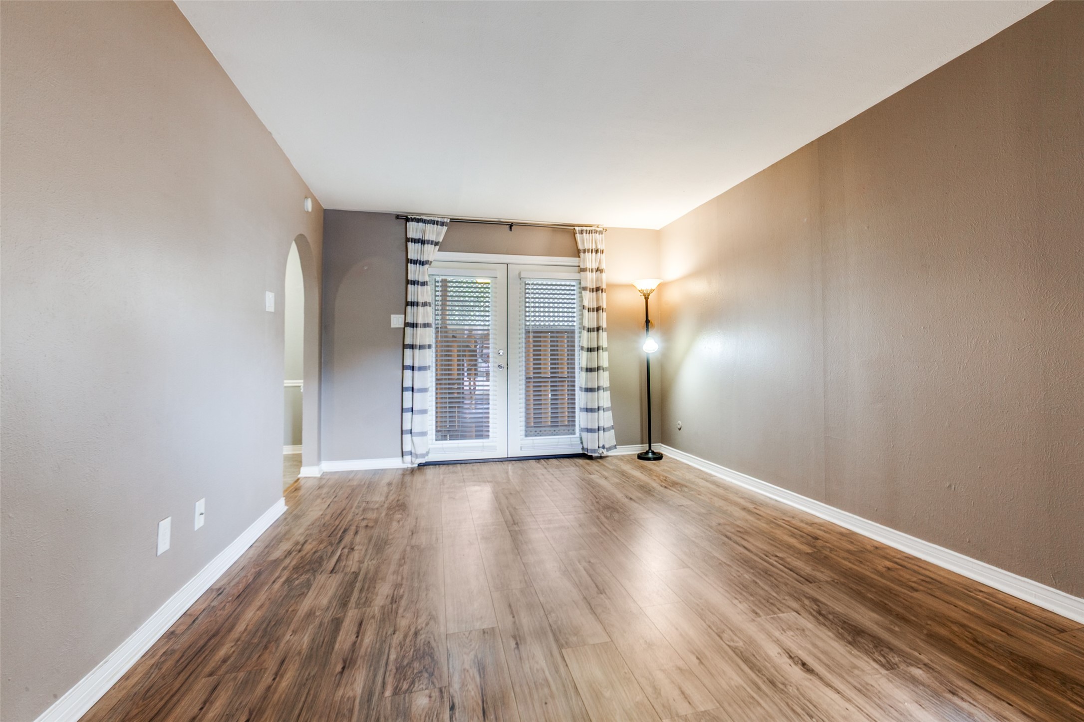 15926 Stillwood Street Dallas TX 75248