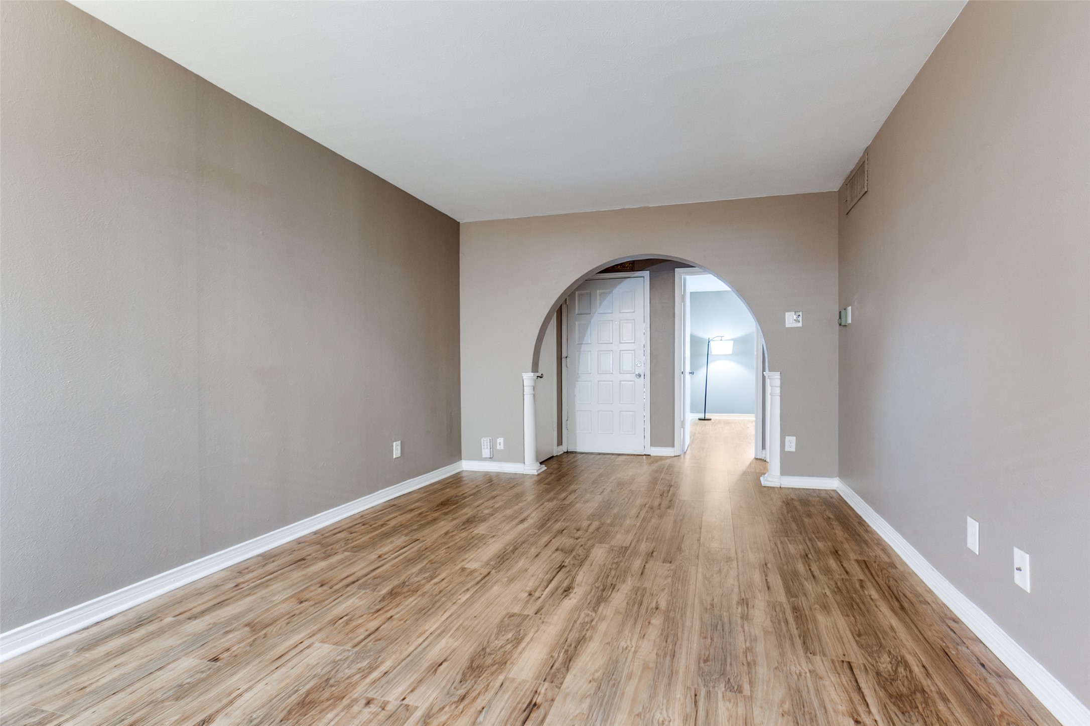 15926 Stillwood Street Dallas TX 75248
