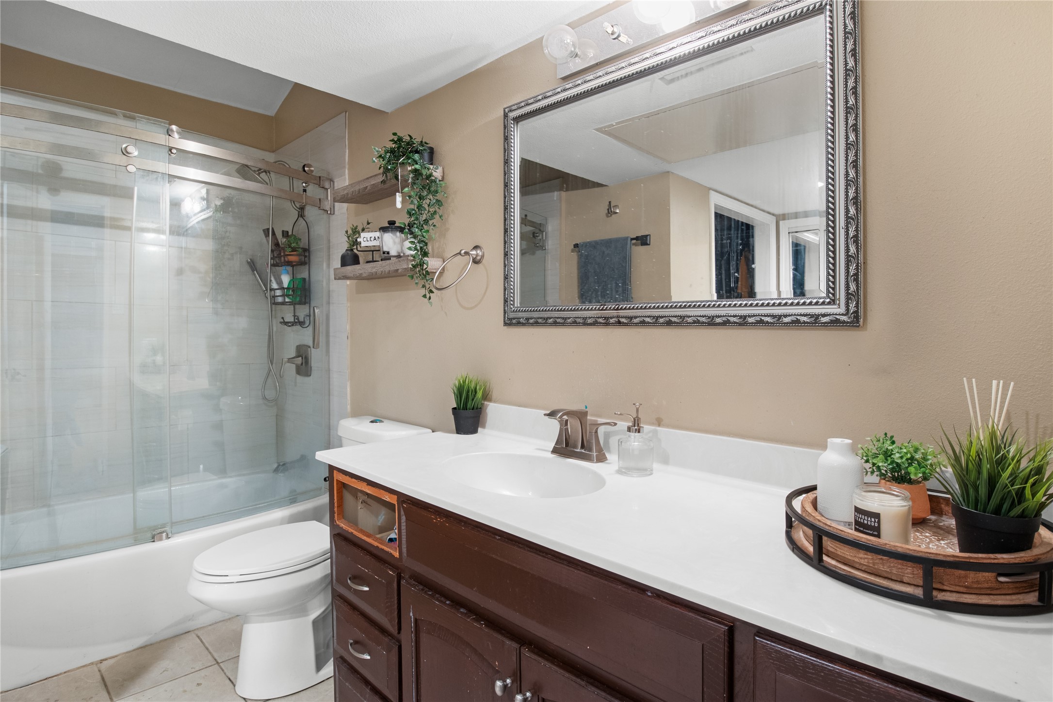 677 Cimarron Trail Irving TX 75063