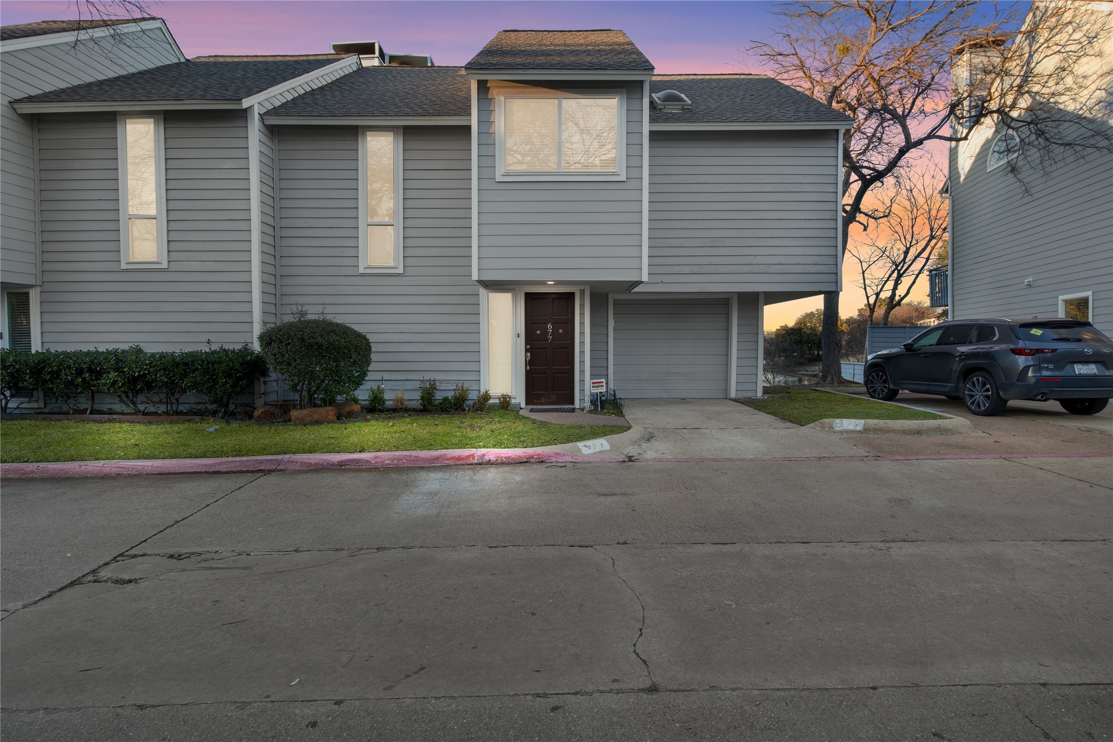 677 Cimarron Trail Irving TX 75063