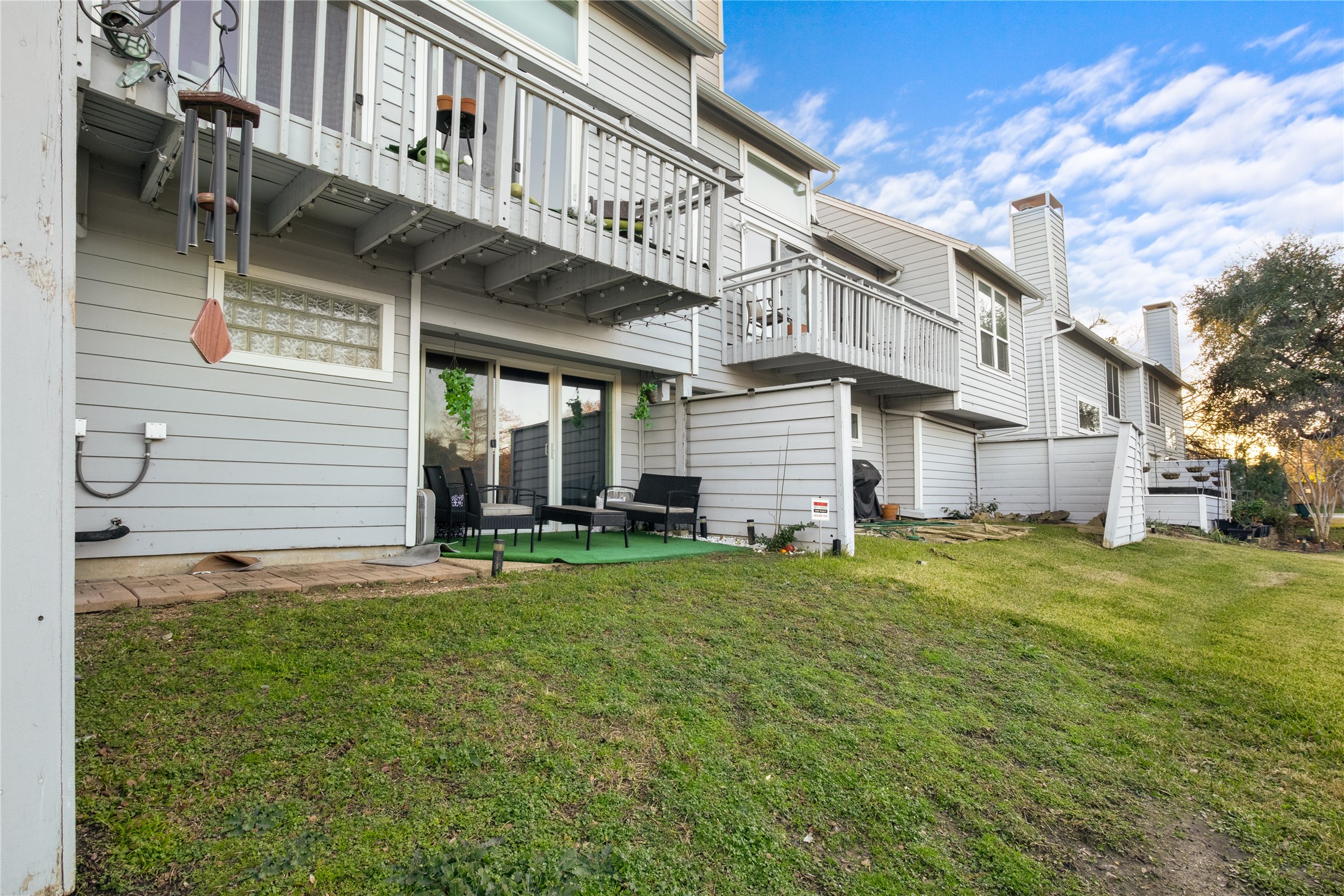 677 Cimarron Trail Irving TX 75063