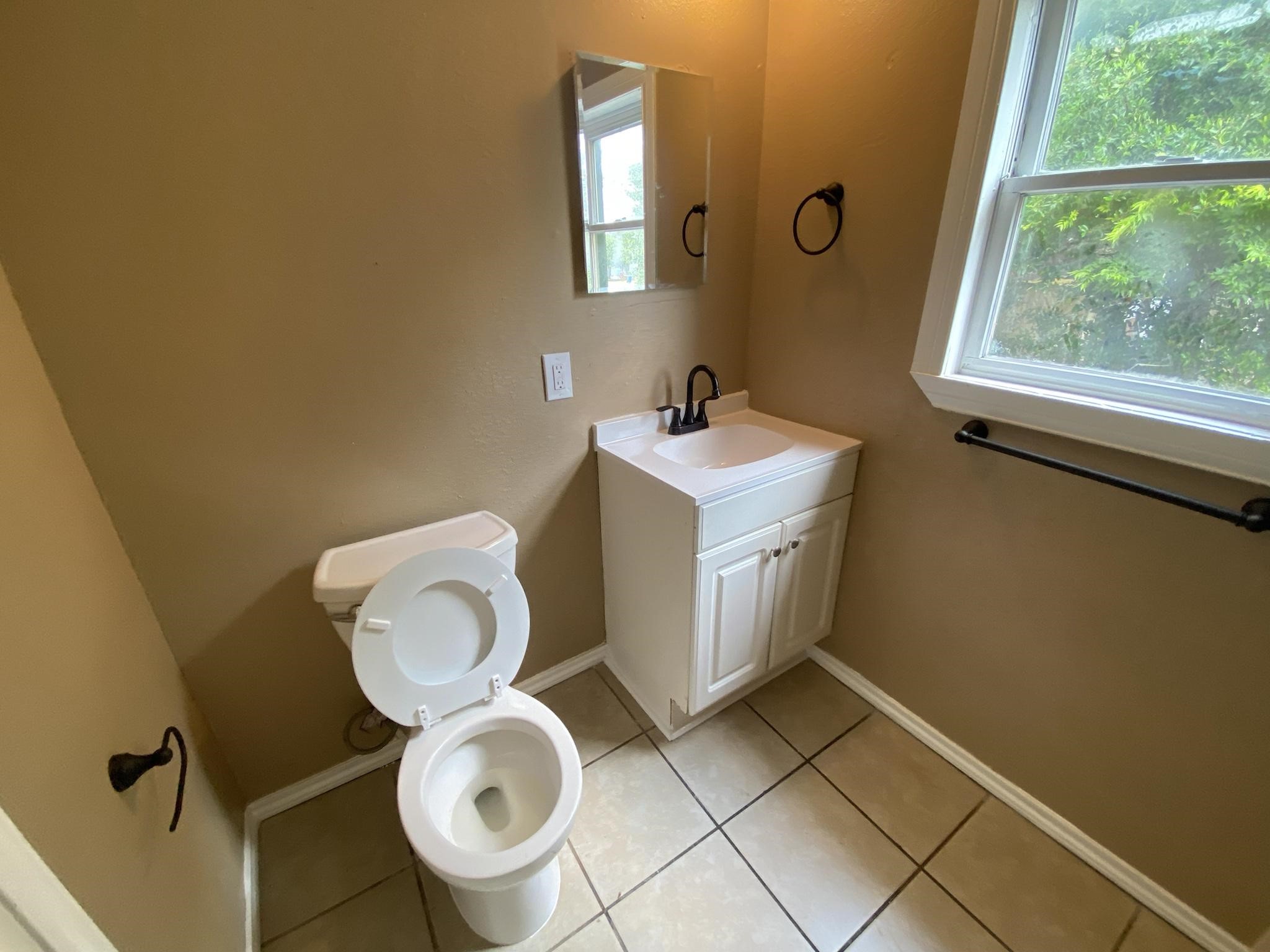625 York Street Athens TX 75751