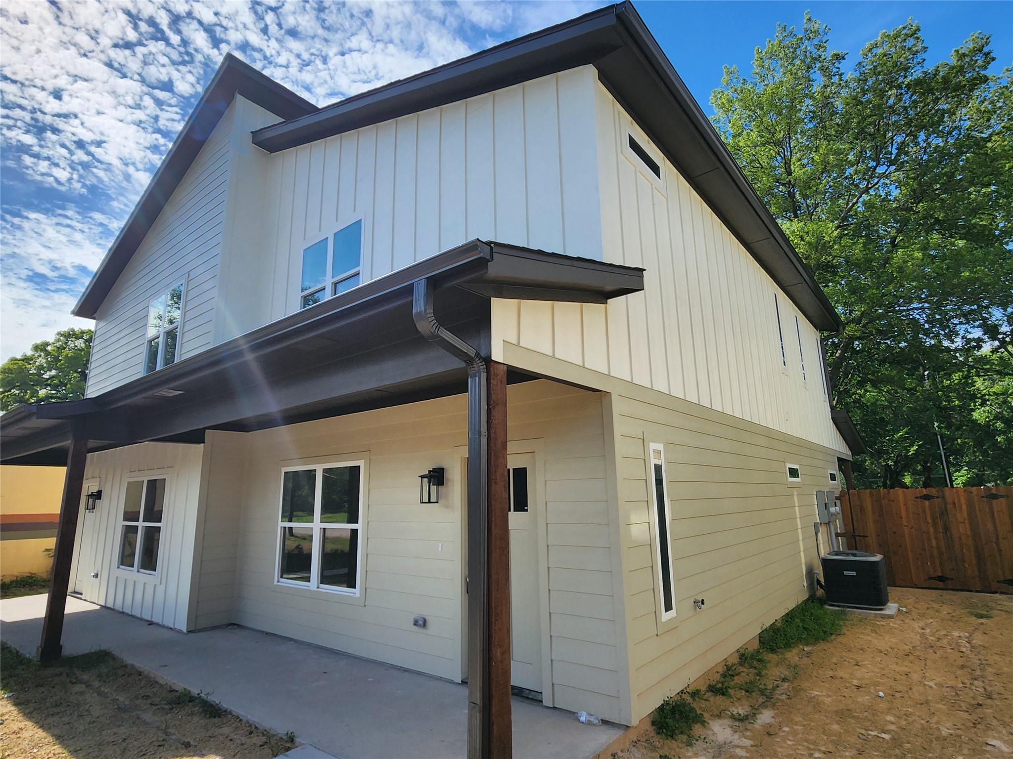 211 Trinity Street Bridgeport TX 76426