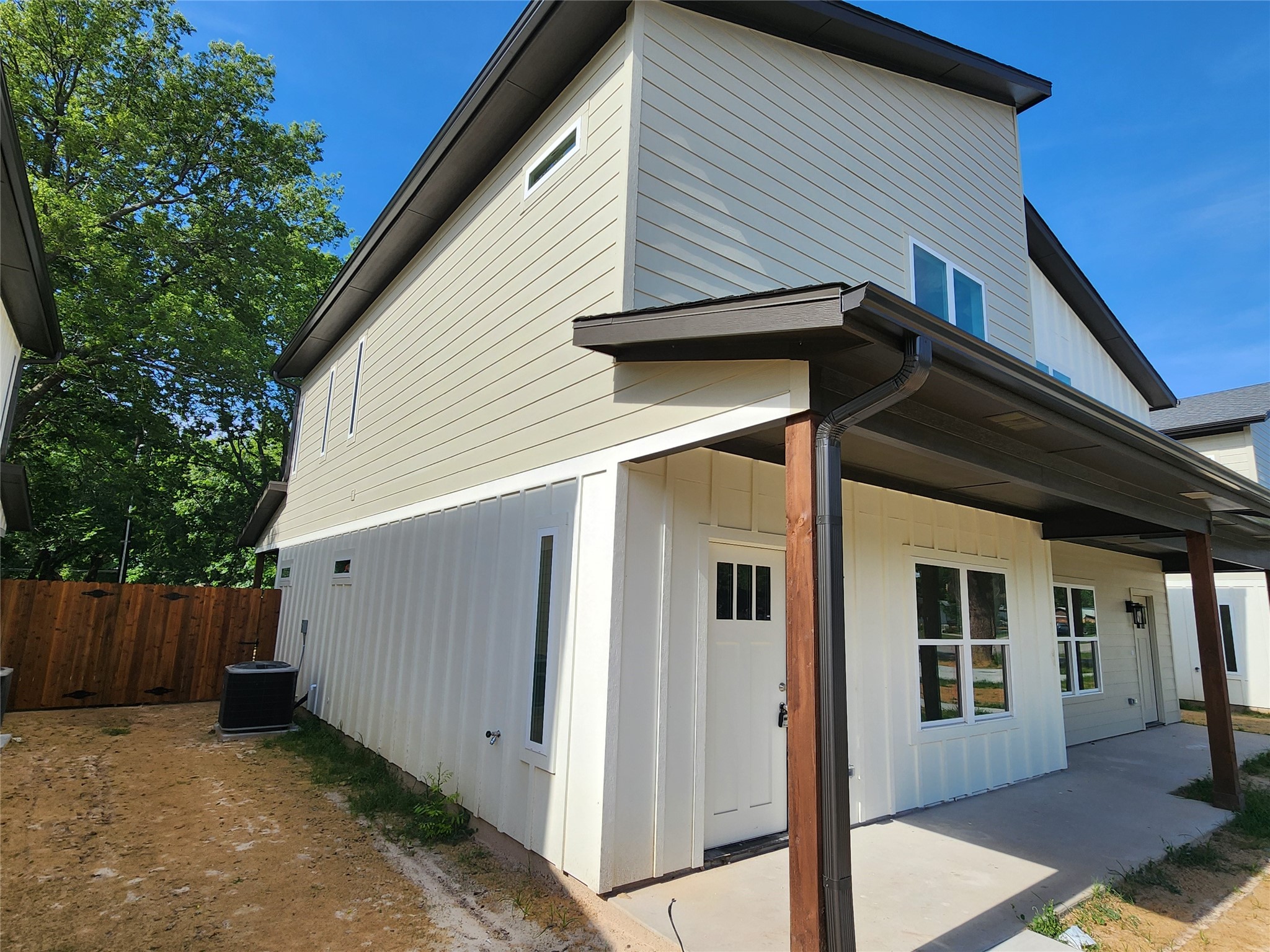 211 Trinity Street Bridgeport TX 76426