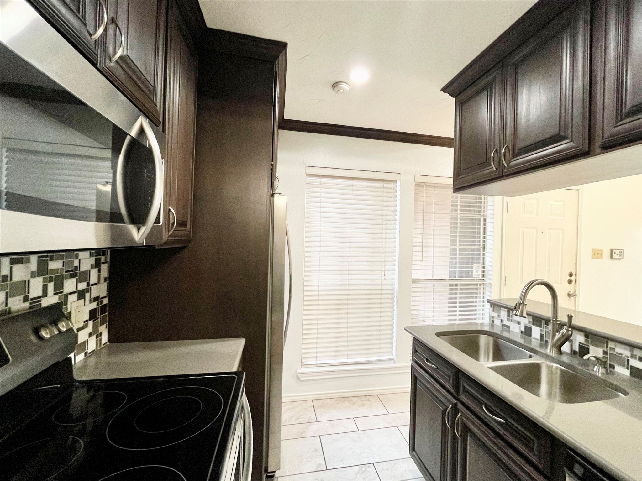 1450 Meadowood Village Drive Fort Worth TX 76120