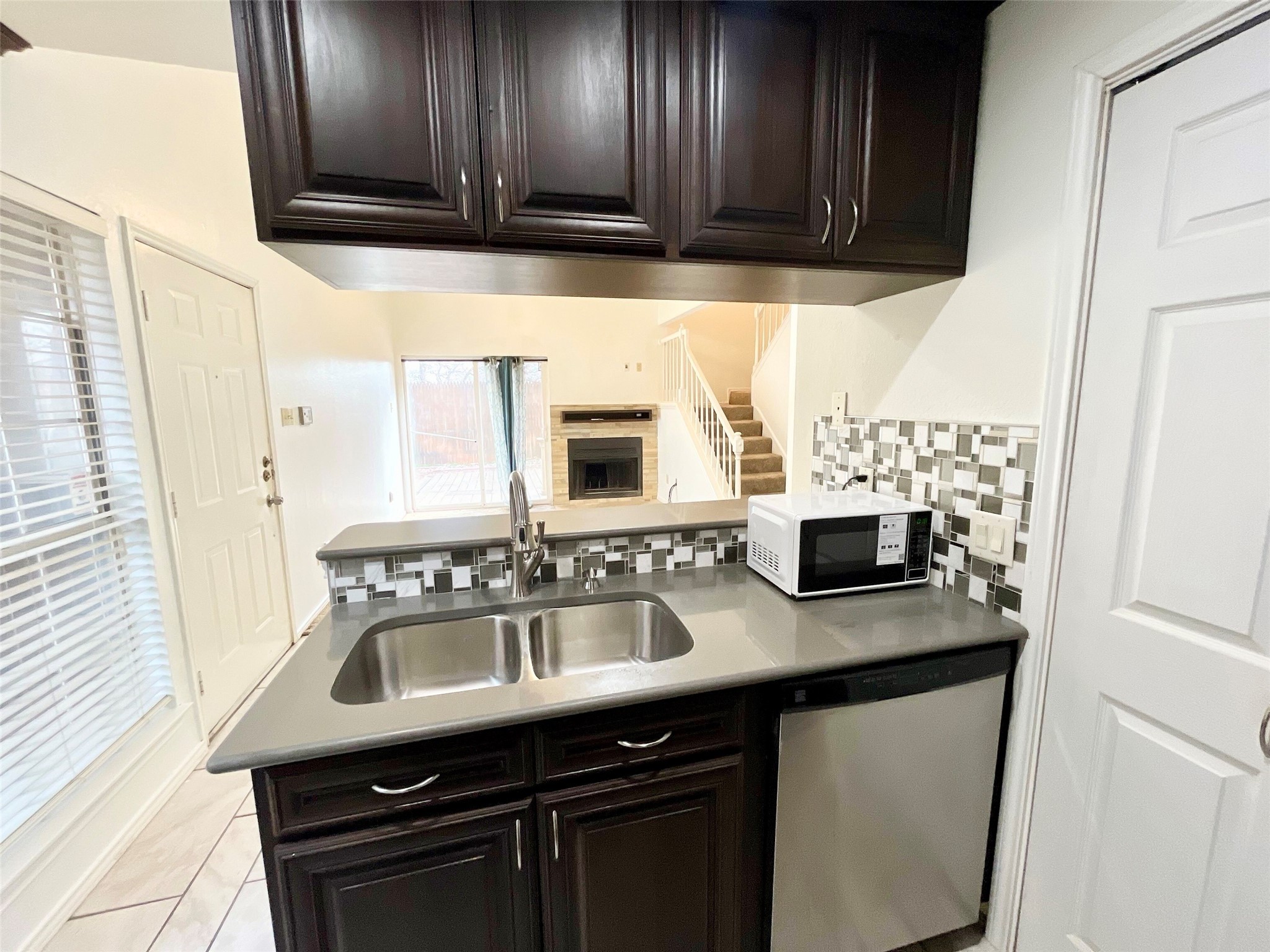 1450 Meadowood Village Drive Fort Worth TX 76120