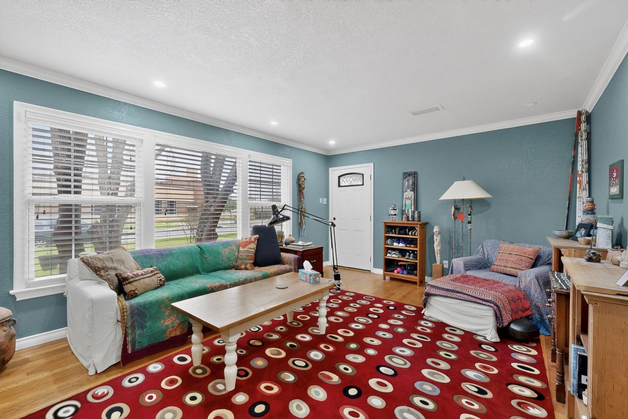 1707 Mariposa Drive Dallas TX 75228