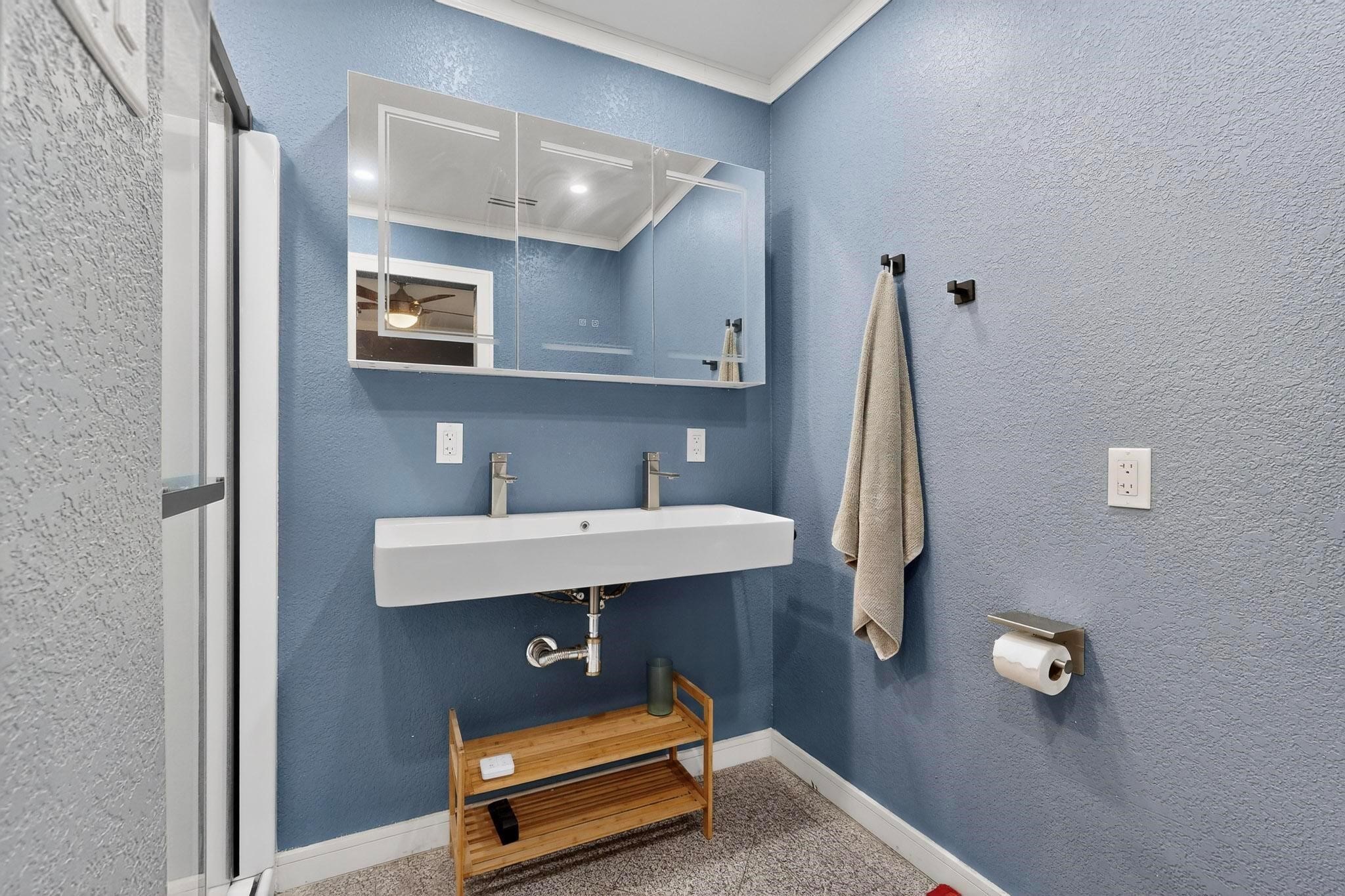 1707 Mariposa Drive Dallas TX 75228