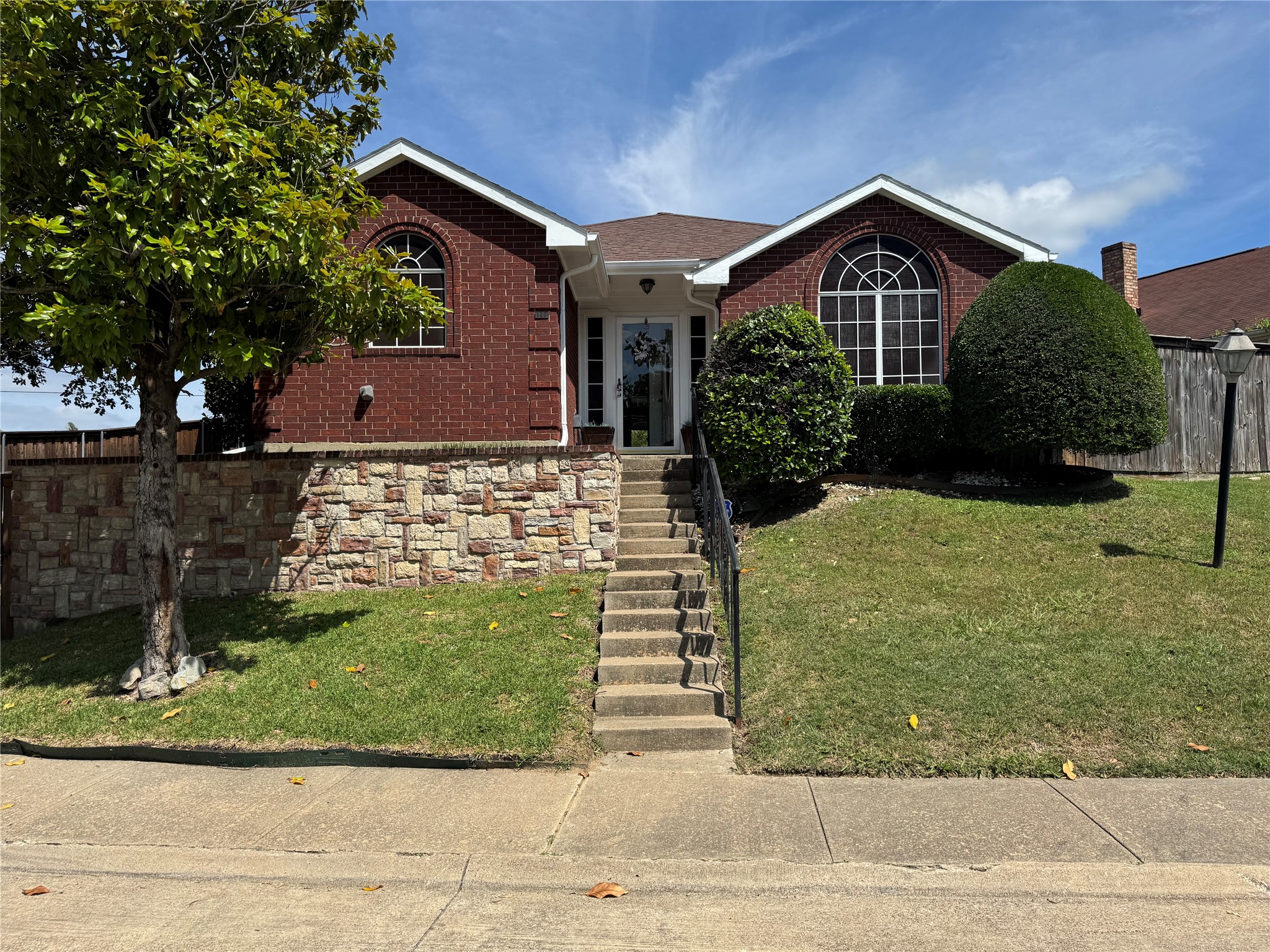100 Streamside Drive Desoto TX 75115
