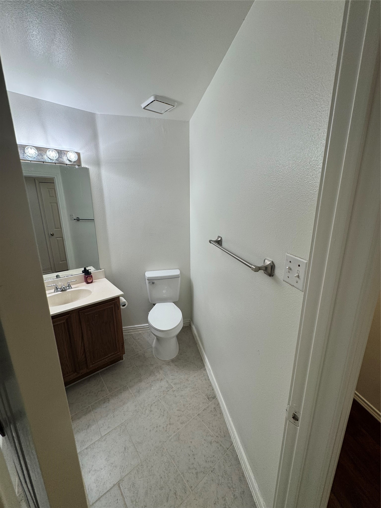100 Streamside Drive Desoto TX 75115