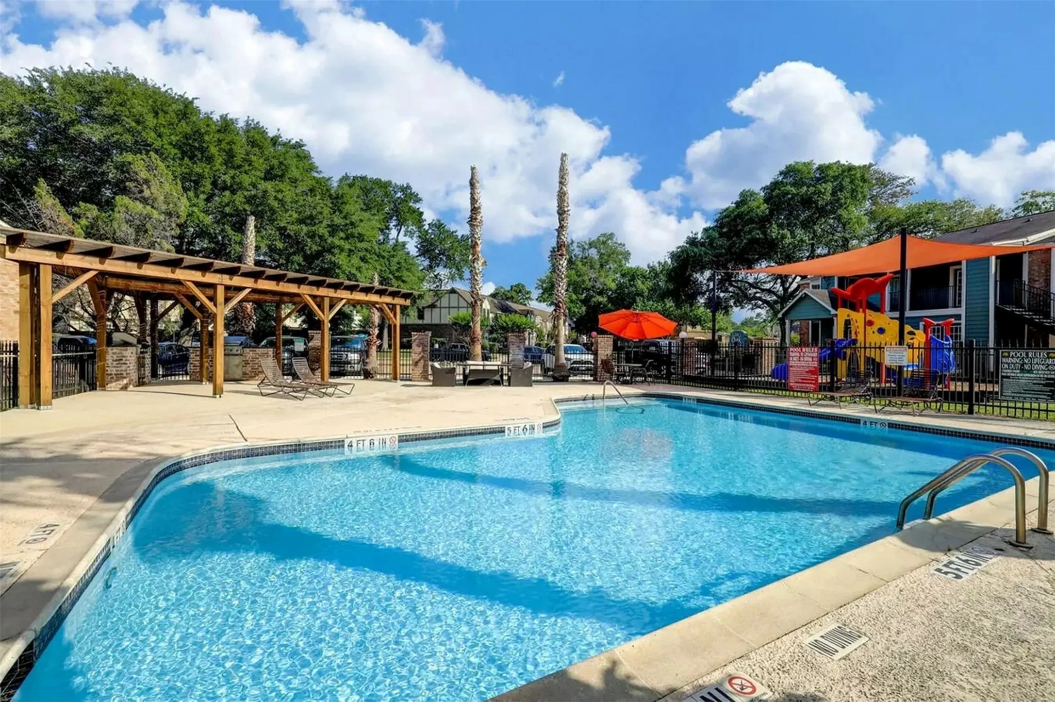 851 Threadneedle Street Houston TX 77079