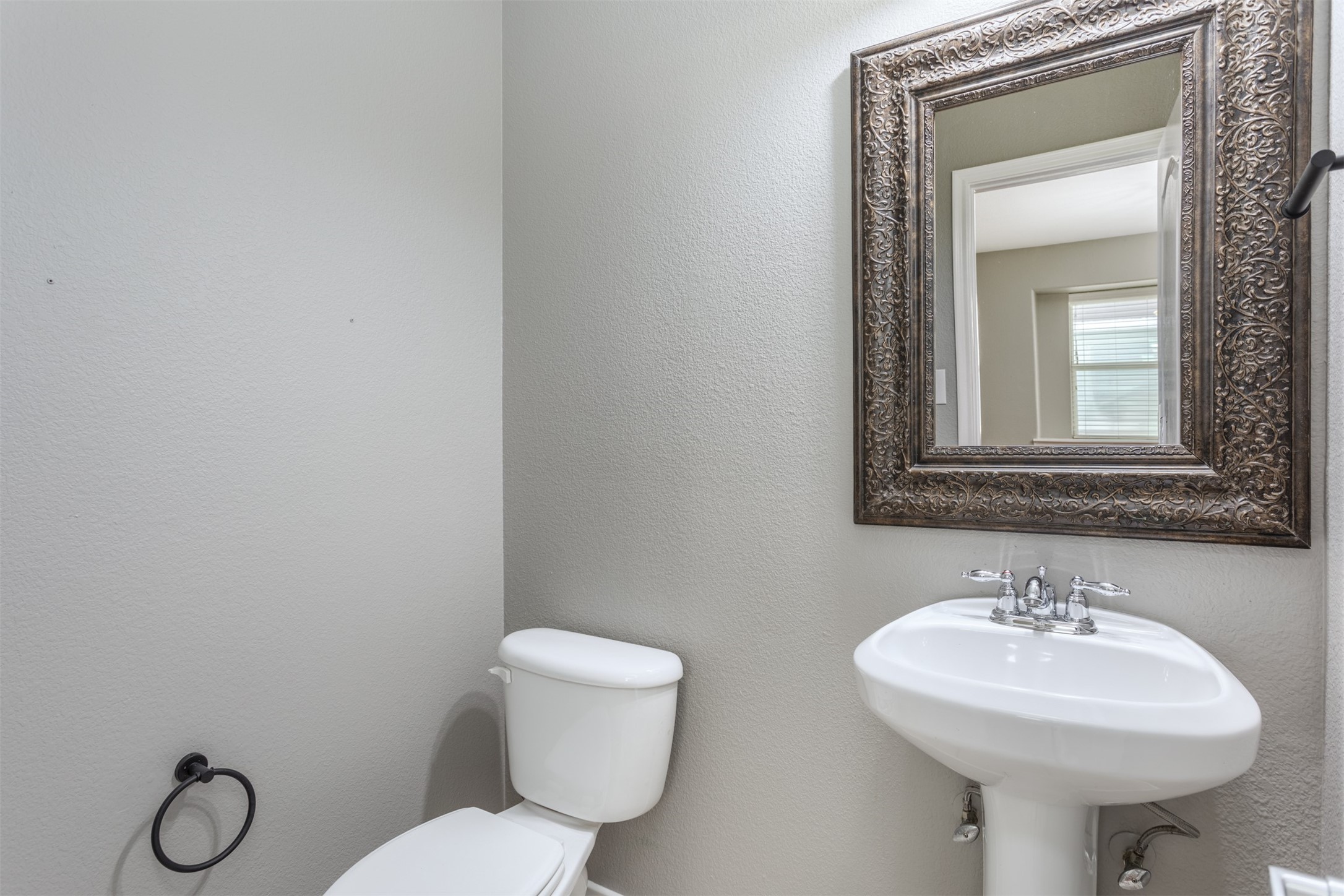 1240 Hayden Lane Savannah TX 76227