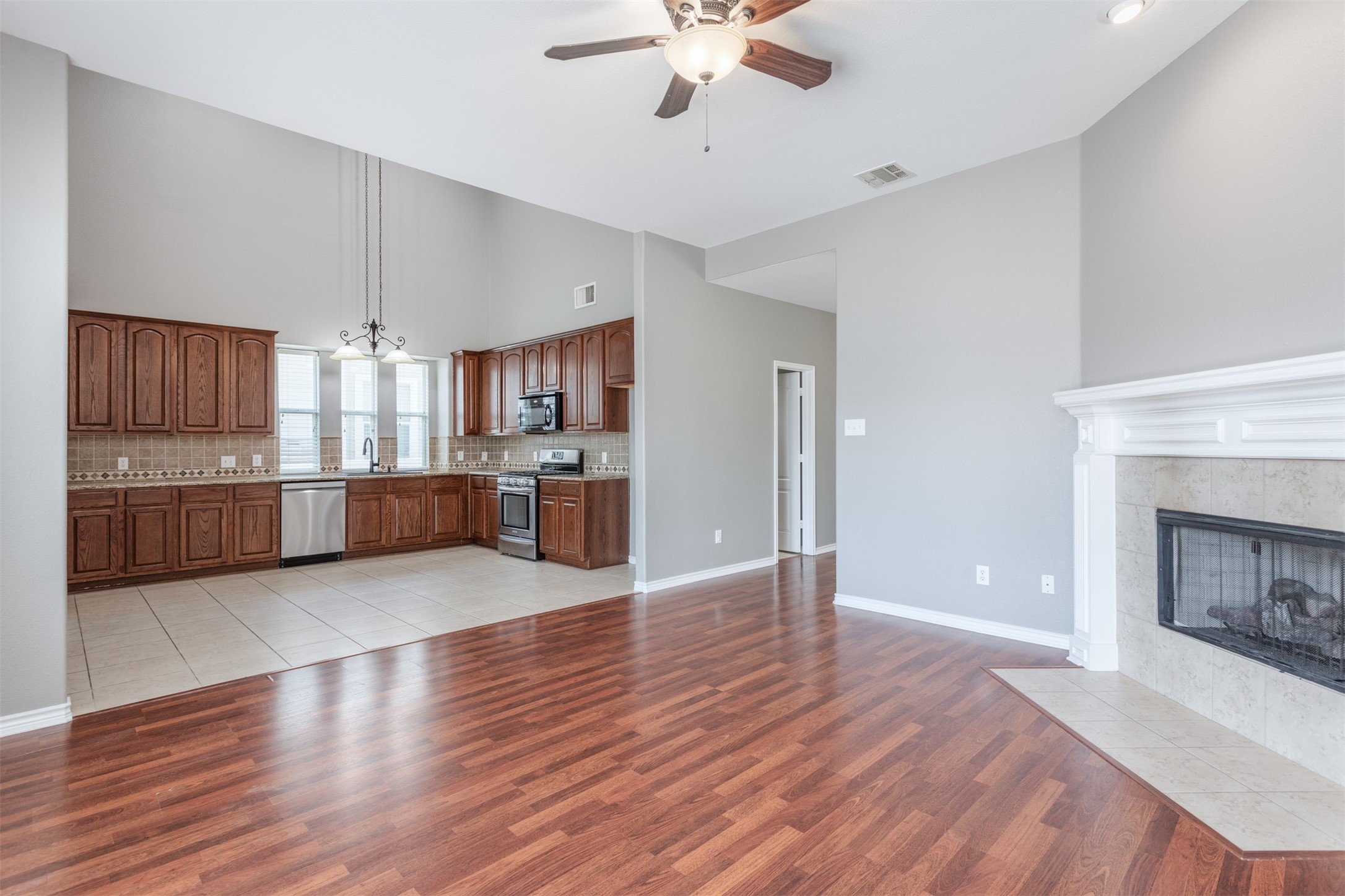 1240 Hayden Lane Savannah TX 76227