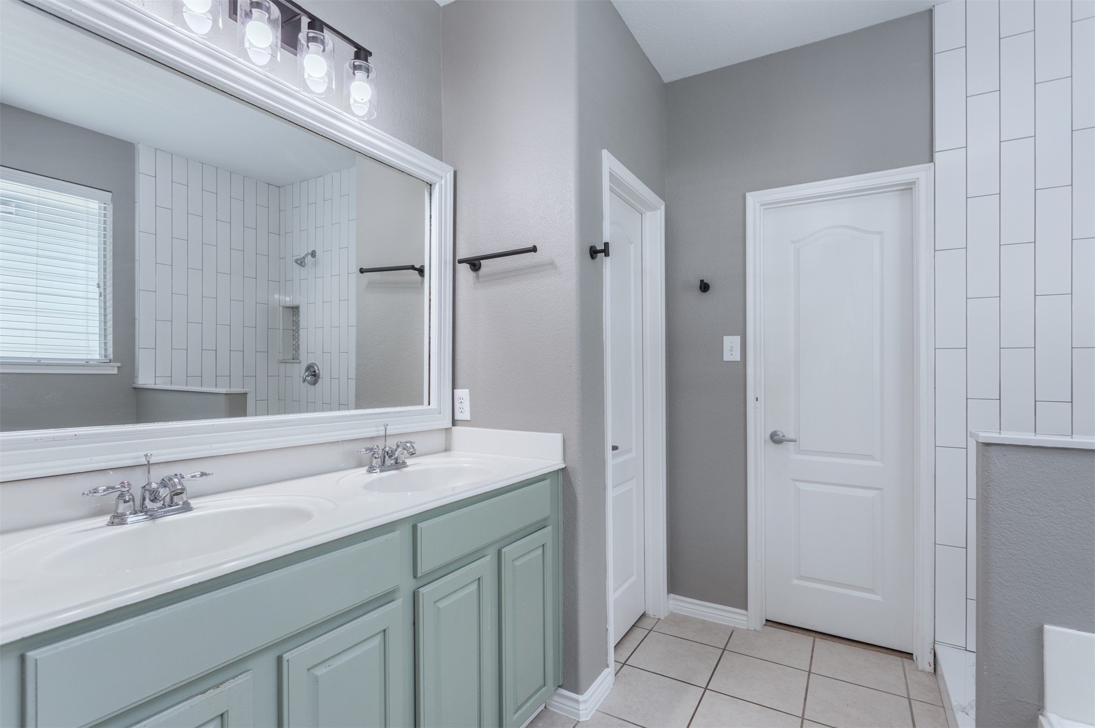 1240 Hayden Lane Savannah TX 76227