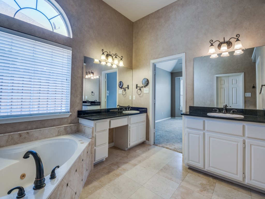 6428 Glenhollow Drive Plano TX 75093