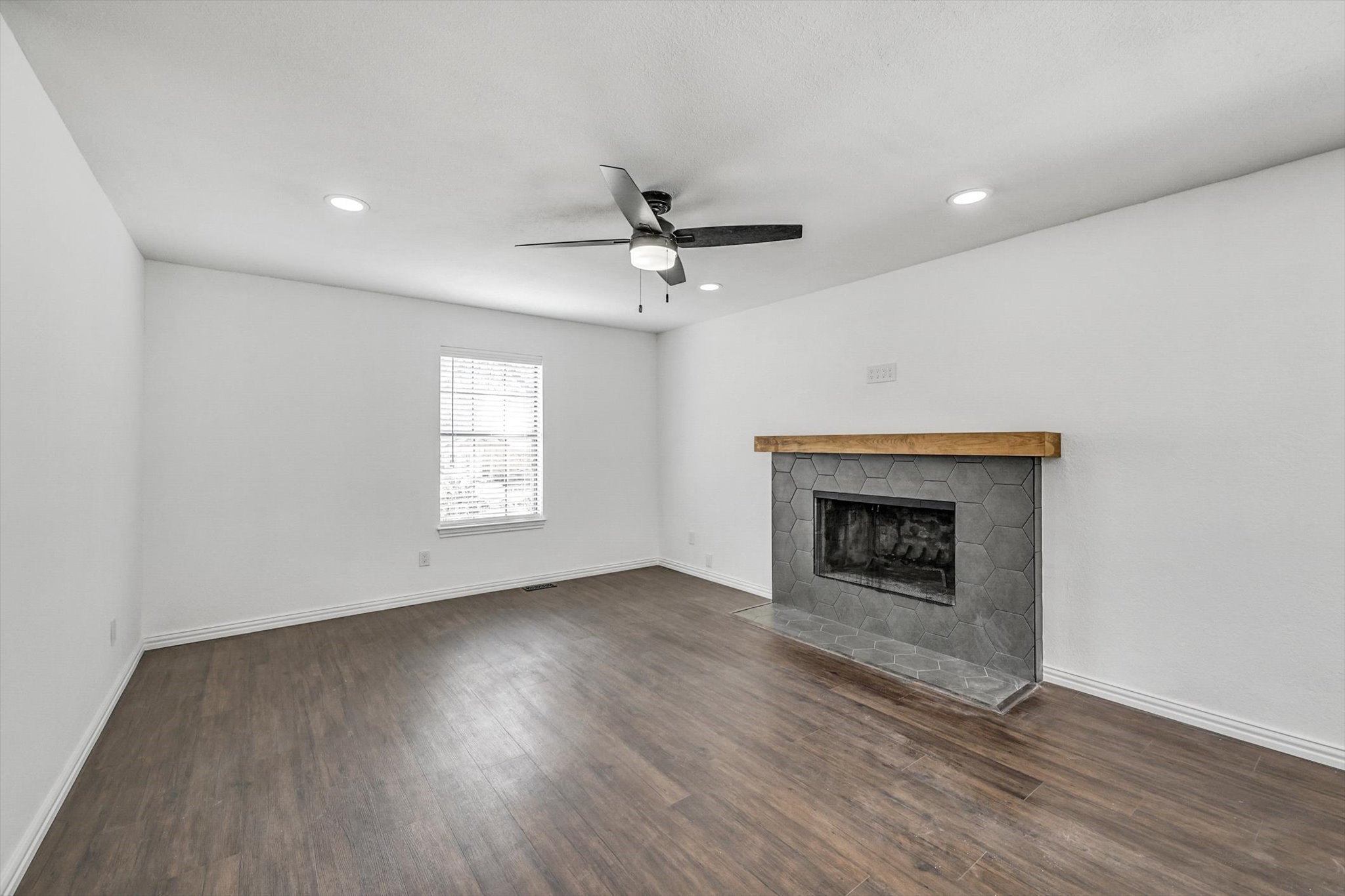 200 Eagle Court Bedford TX 76021