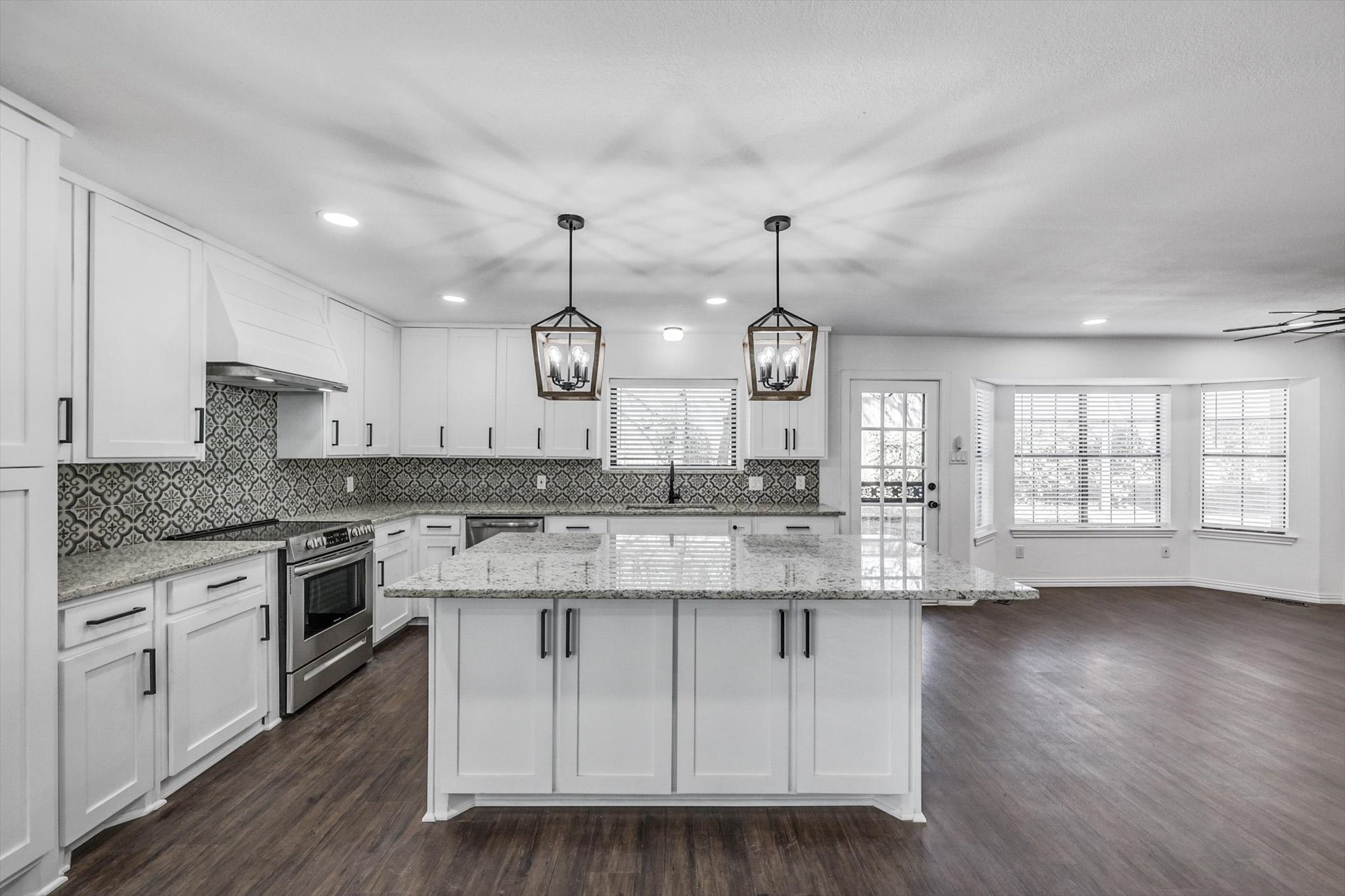 200 Eagle Court Bedford TX 76021