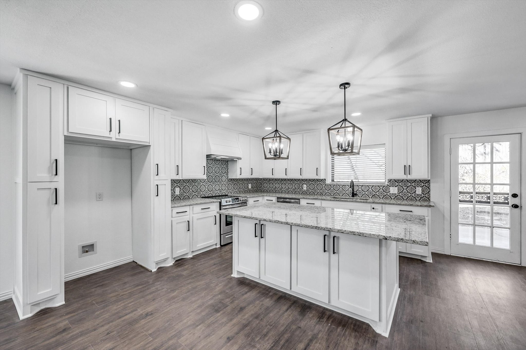 200 Eagle Court Bedford TX 76021