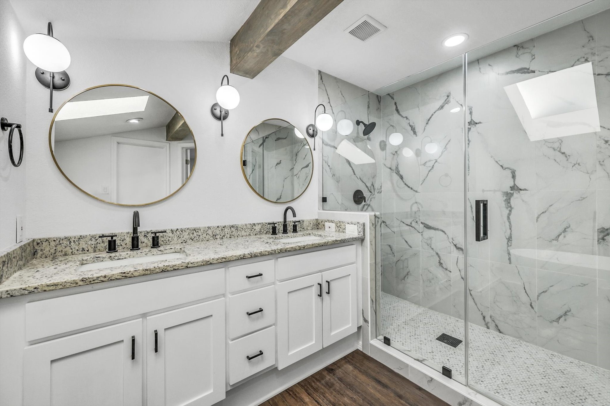 200 Eagle Court Bedford TX 76021