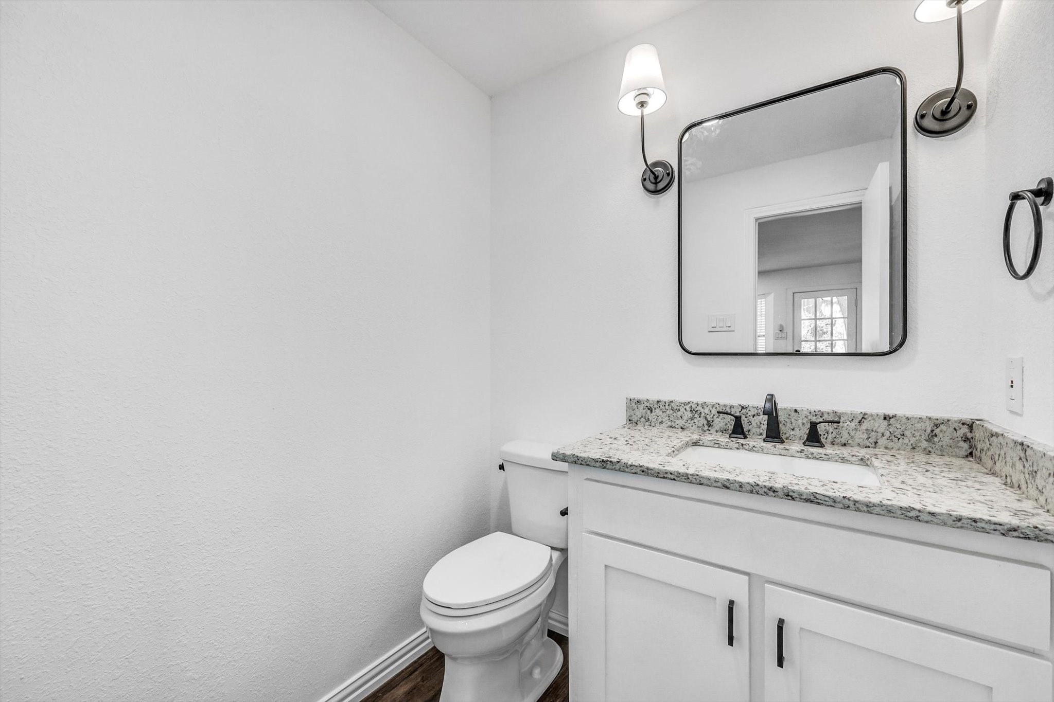 200 Eagle Court Bedford TX 76021